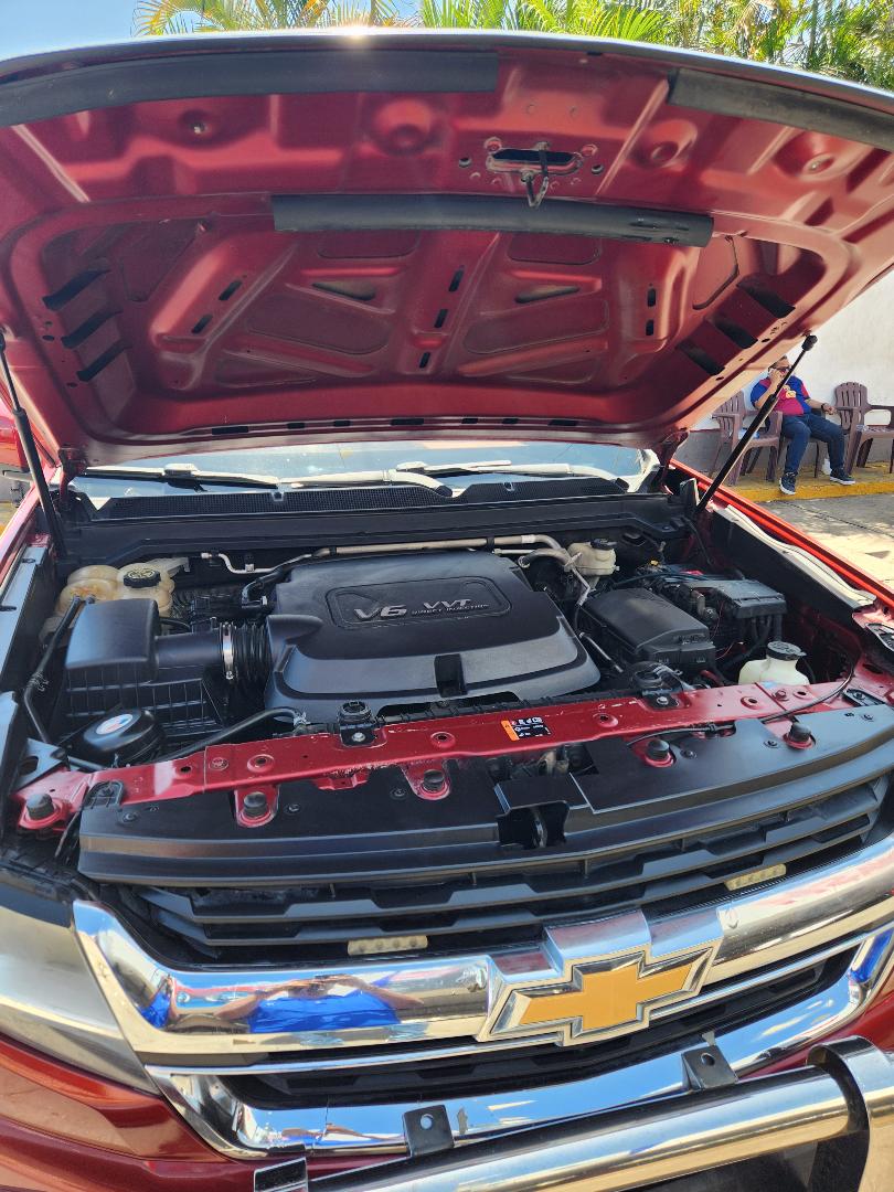 jeepetas y camionetas - CHEVROLET COLORADO 2016 4X4 OPTIMA CONDICIONES 1