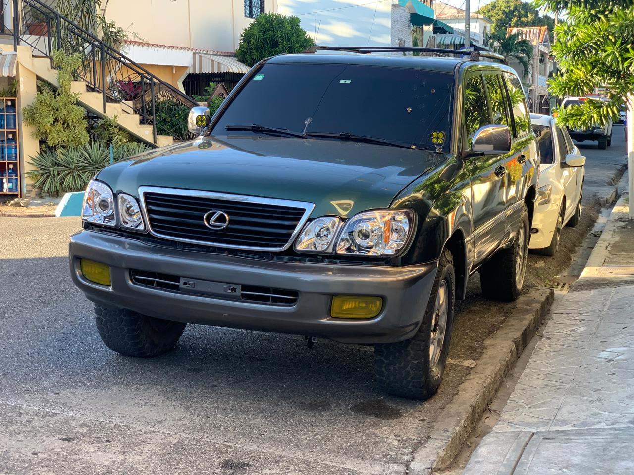 jeepetas y camionetas - Lexus lx470  0