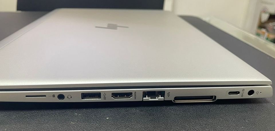 computadoras y laptops - Laptop HP Elitebook 14" FHD Ryzen 7 Pro 3700U 512G 4