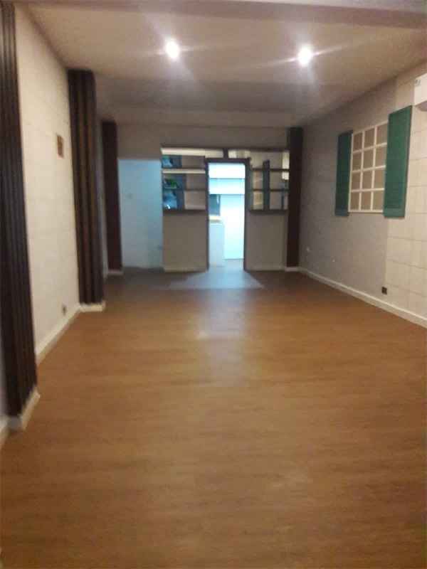 oficinas y locales comerciales - Local céntrico en bella vista 9