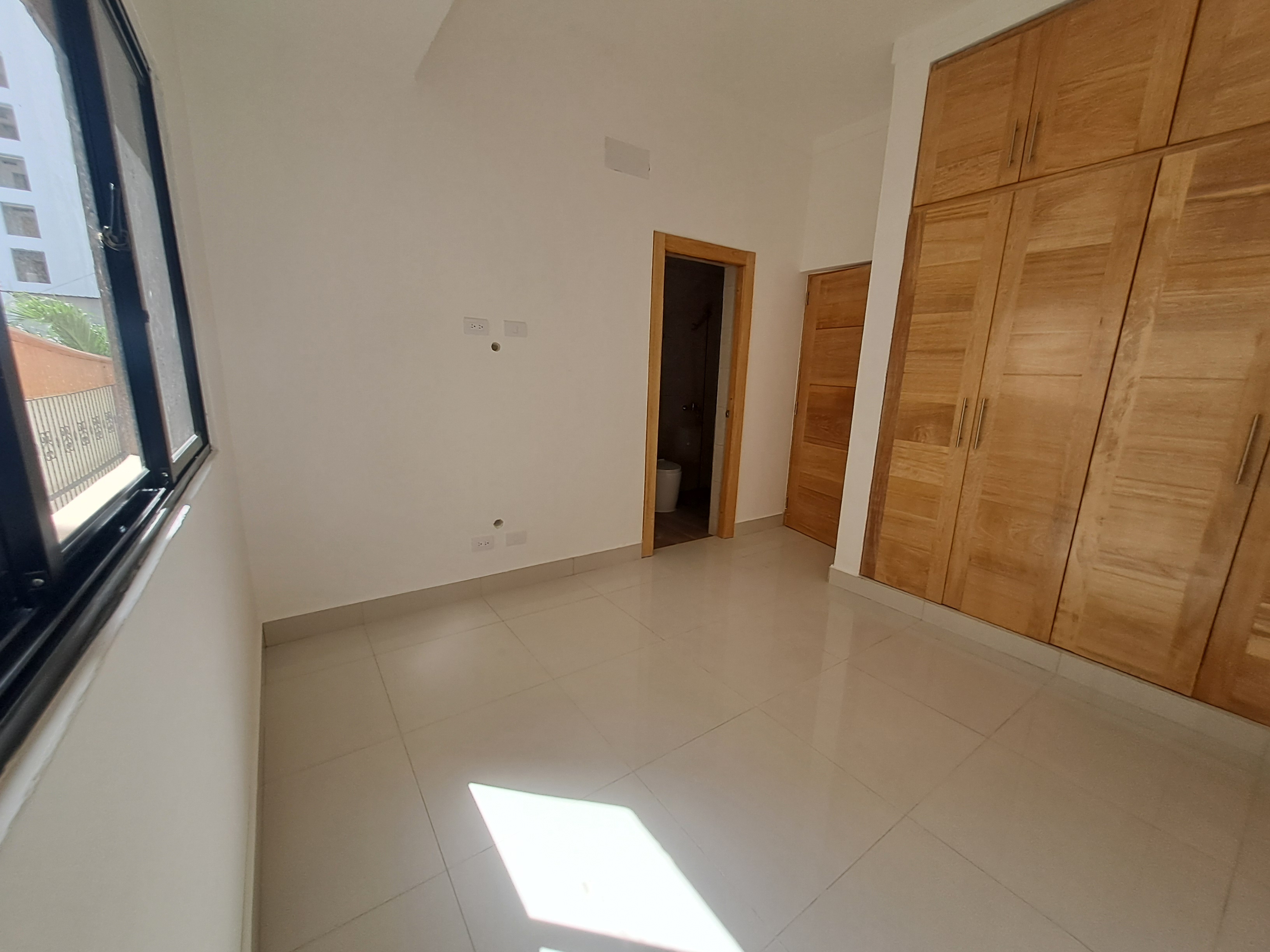apartamentos - alquilo apartamento 2do piso con terraza en bella vista  9