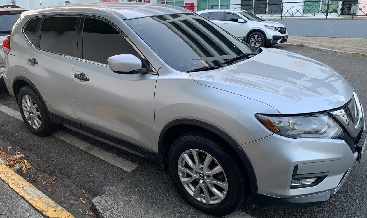 jeepetas y camionetas - Nissan Rogue 2017 S/SV AWD Clean Carfax 1
