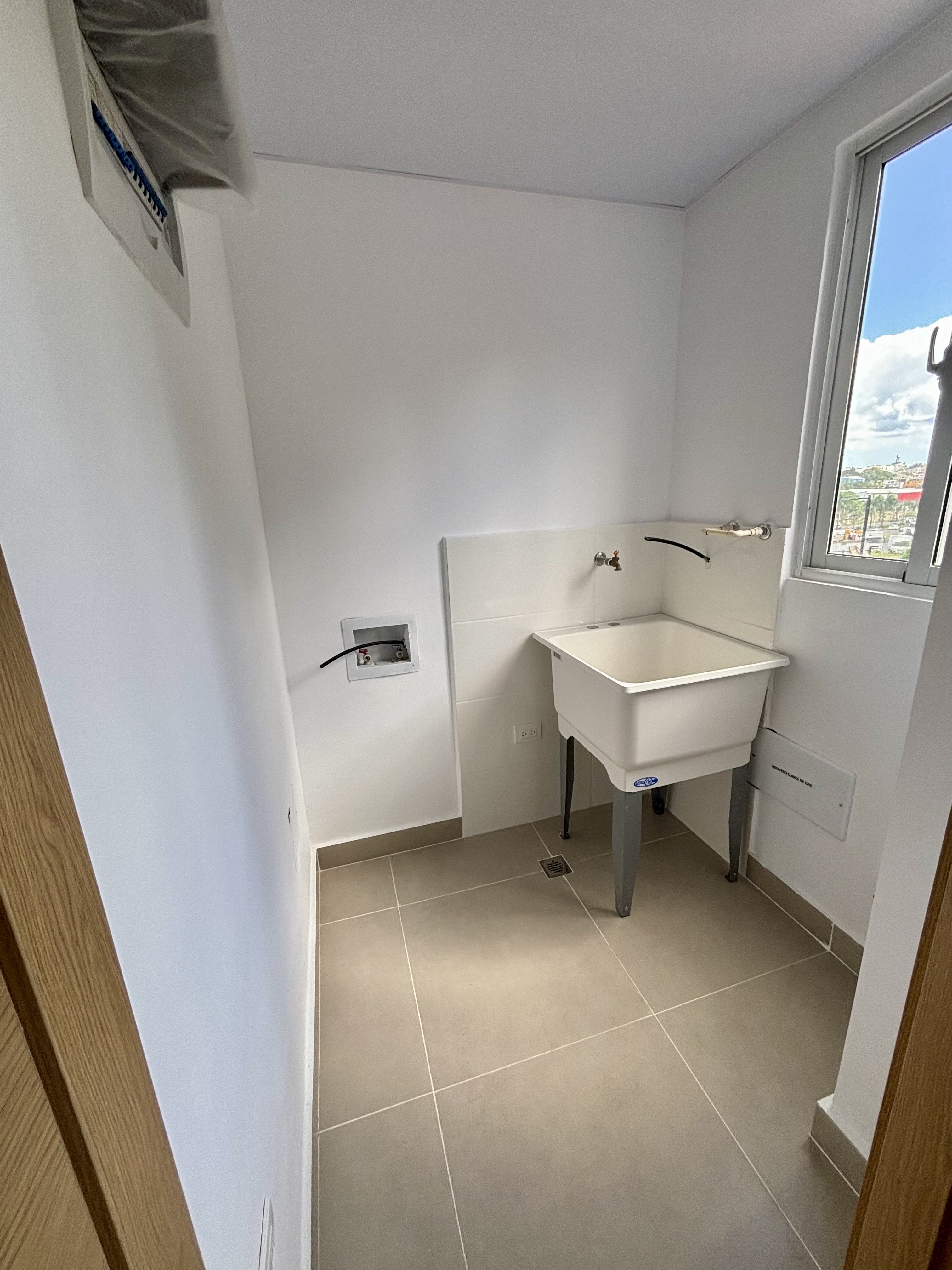 apartamentos - apartamento en venta en la misma Avenida Prolongación 27 de febrero Alameda 7