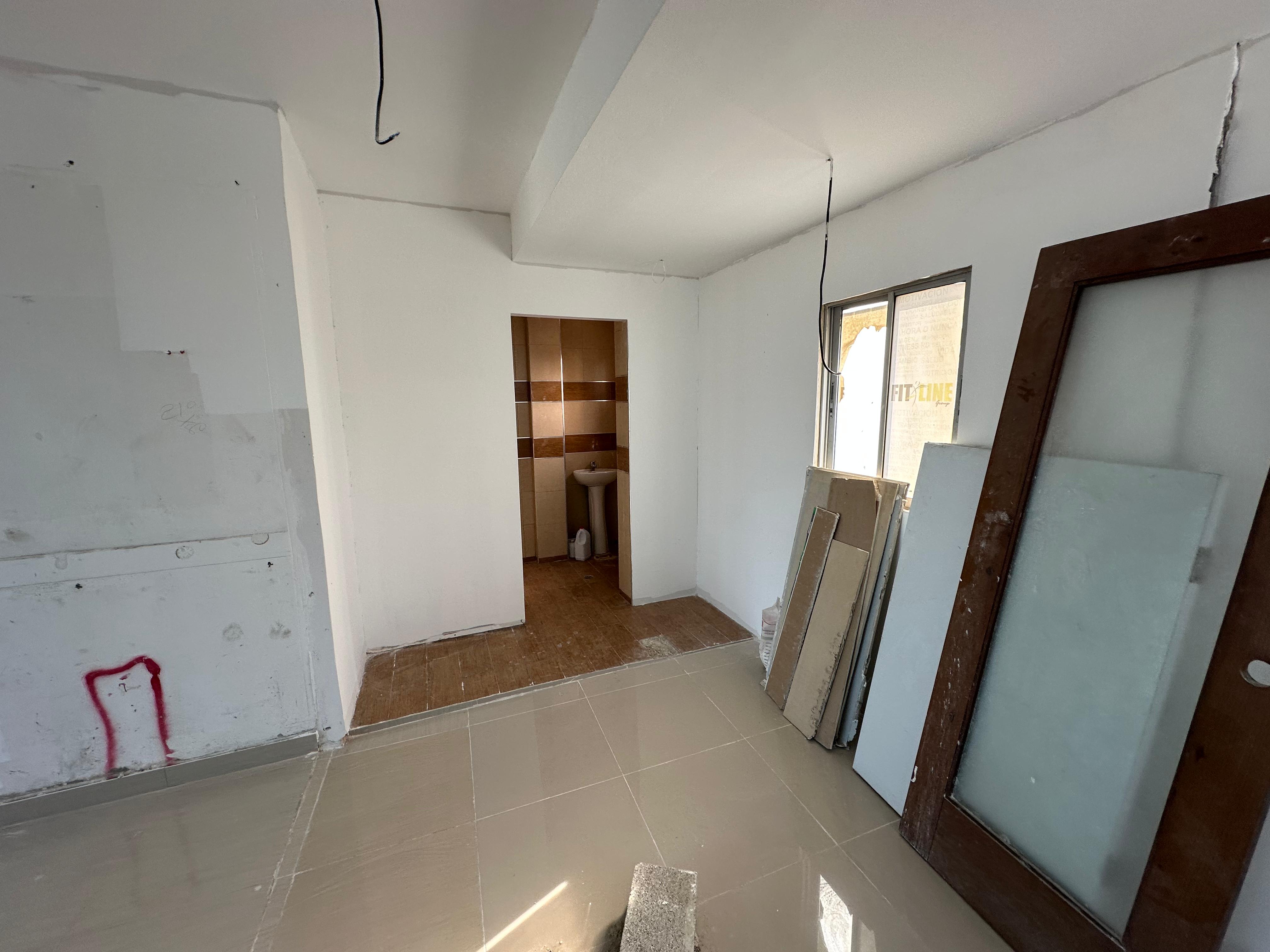 oficinas y locales comerciales - Locales en Alquiler, Prox al Jardin Botanico    2