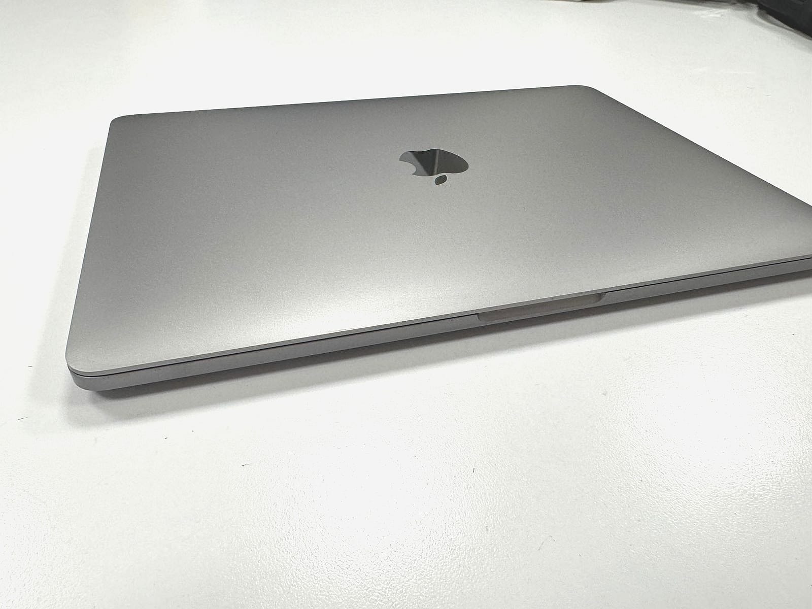 computadoras y laptops - Macbook Air 2021