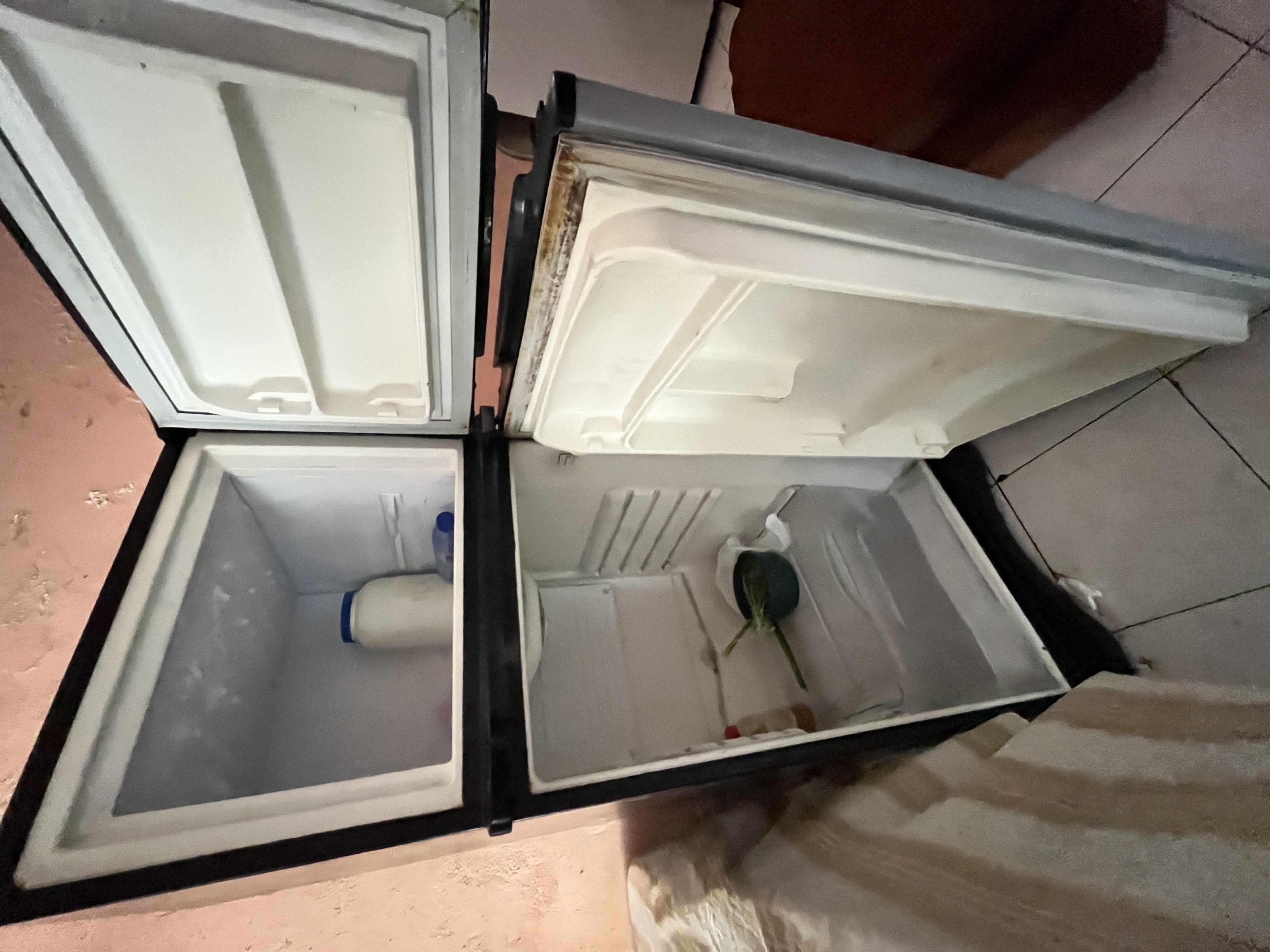 electrodomesticos - Nevera Cetron – Funcional y con Potencial para Modernizar 1