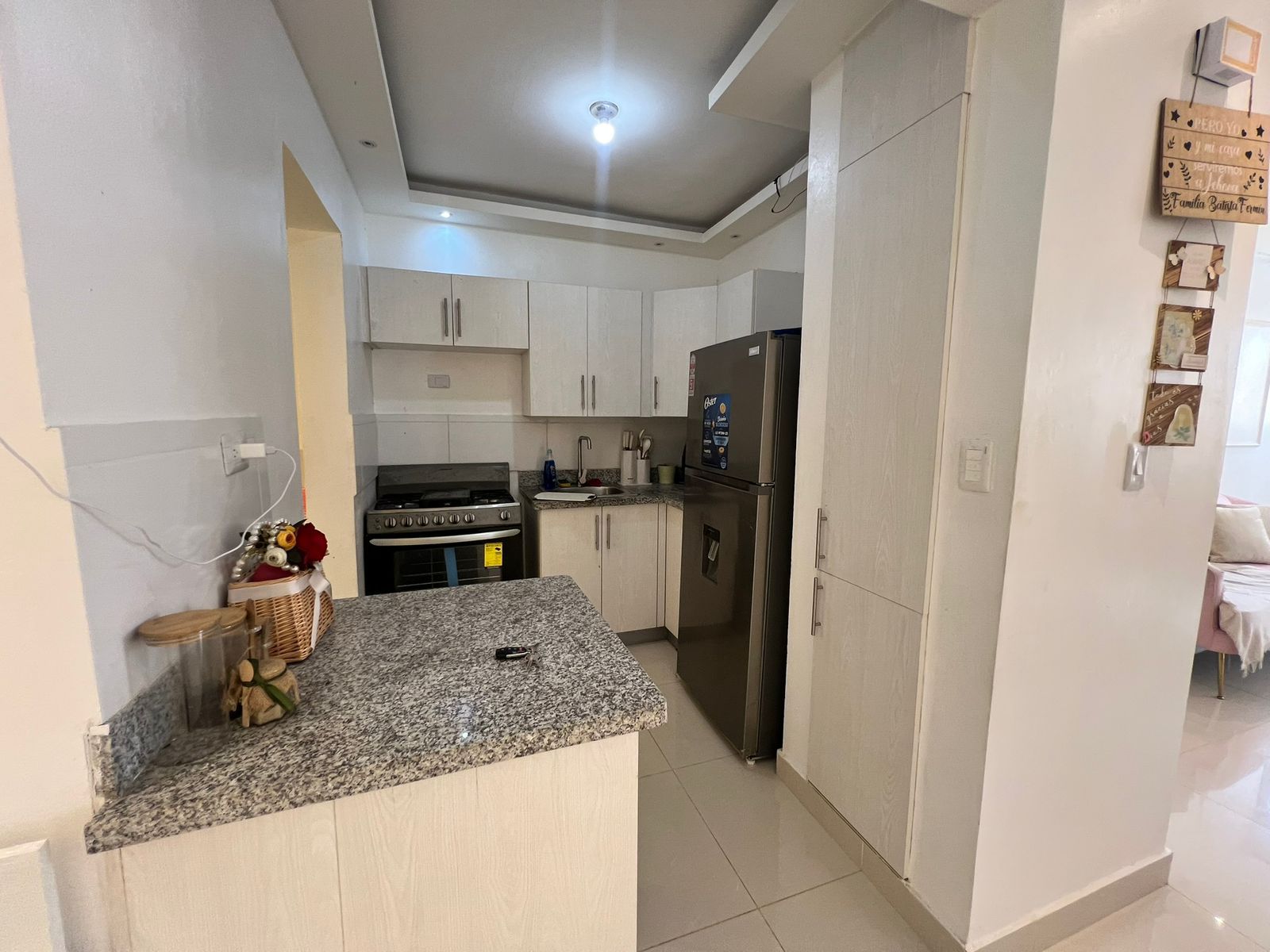 apartamentos - Se vende Penthouse Remodelado ubicado en la Autopista de San Isidro 
