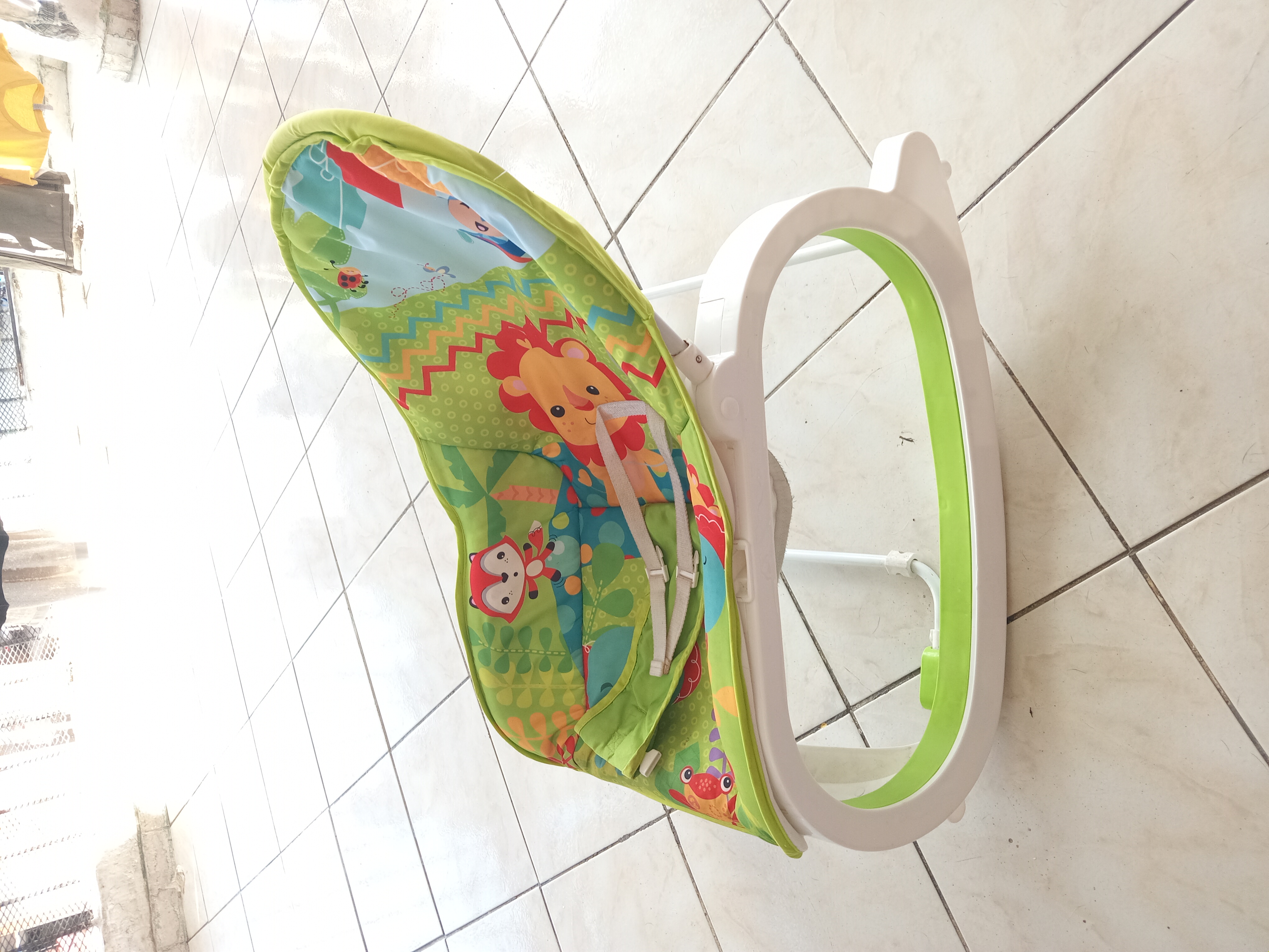 coches y sillas - Silla mecedora Fisher Price  1