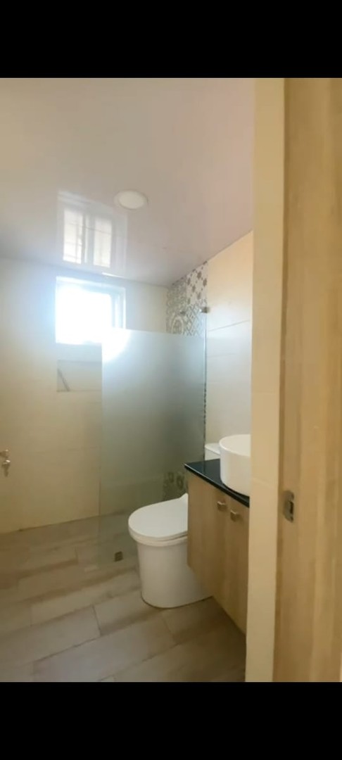 apartamentos - Vendo Apto en el Millón a una esquina de la 27
 3
