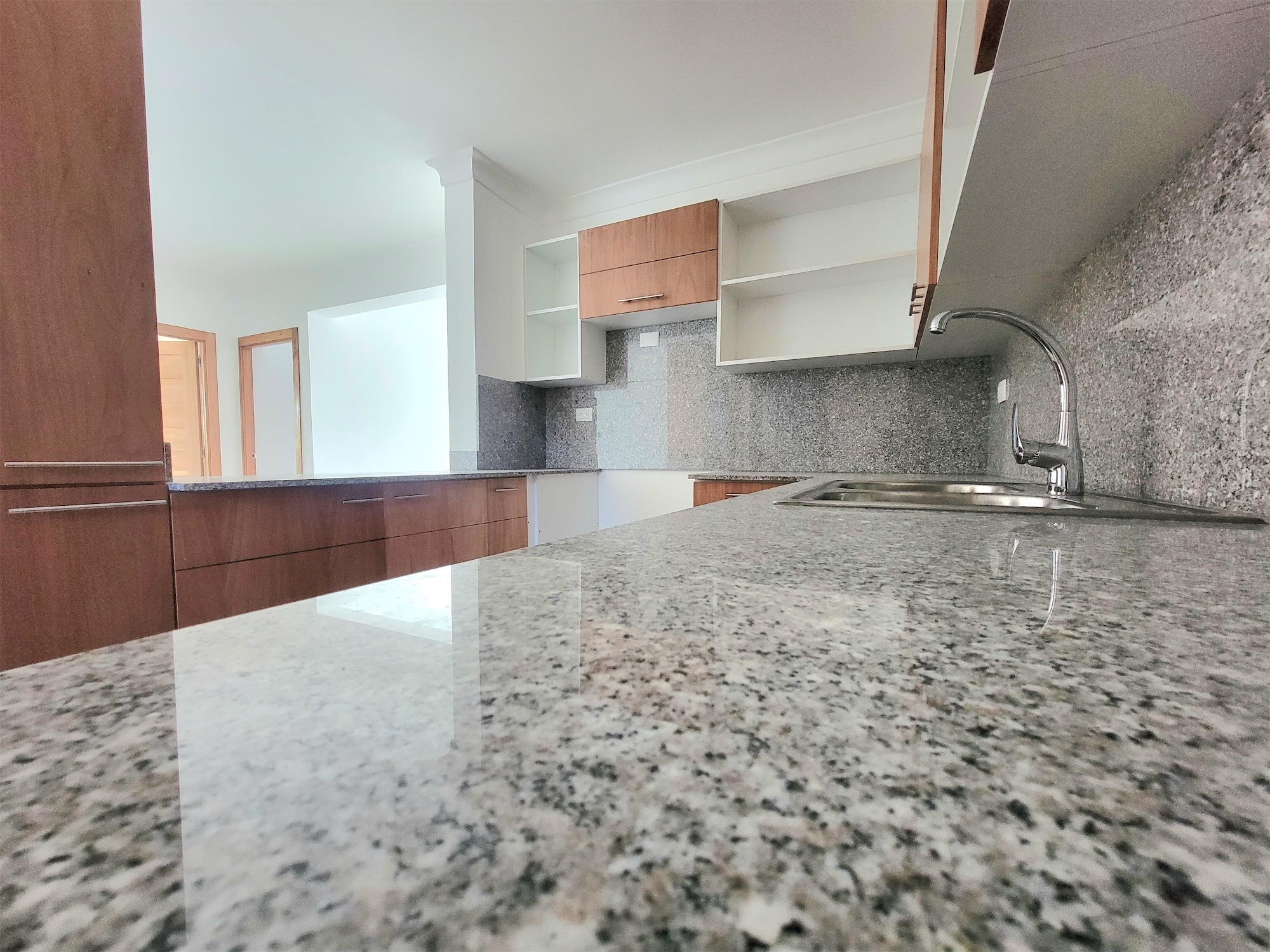 apartamentos - Vendo hermoso primer piso en el mirador del este próximo avenida ecológica  7