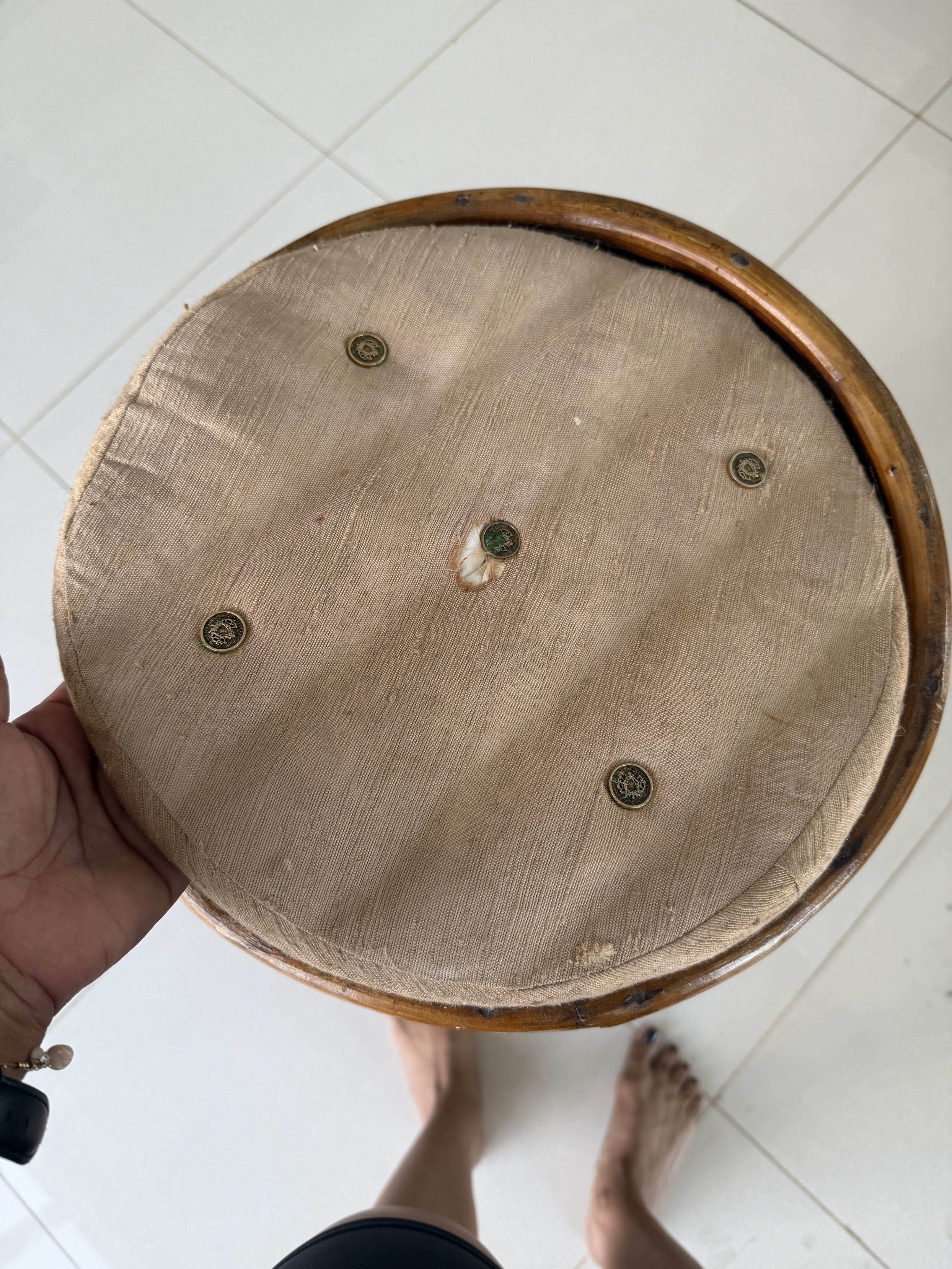 decoración y accesorios - Taburete Vintage de Ratán - A la Venta 1