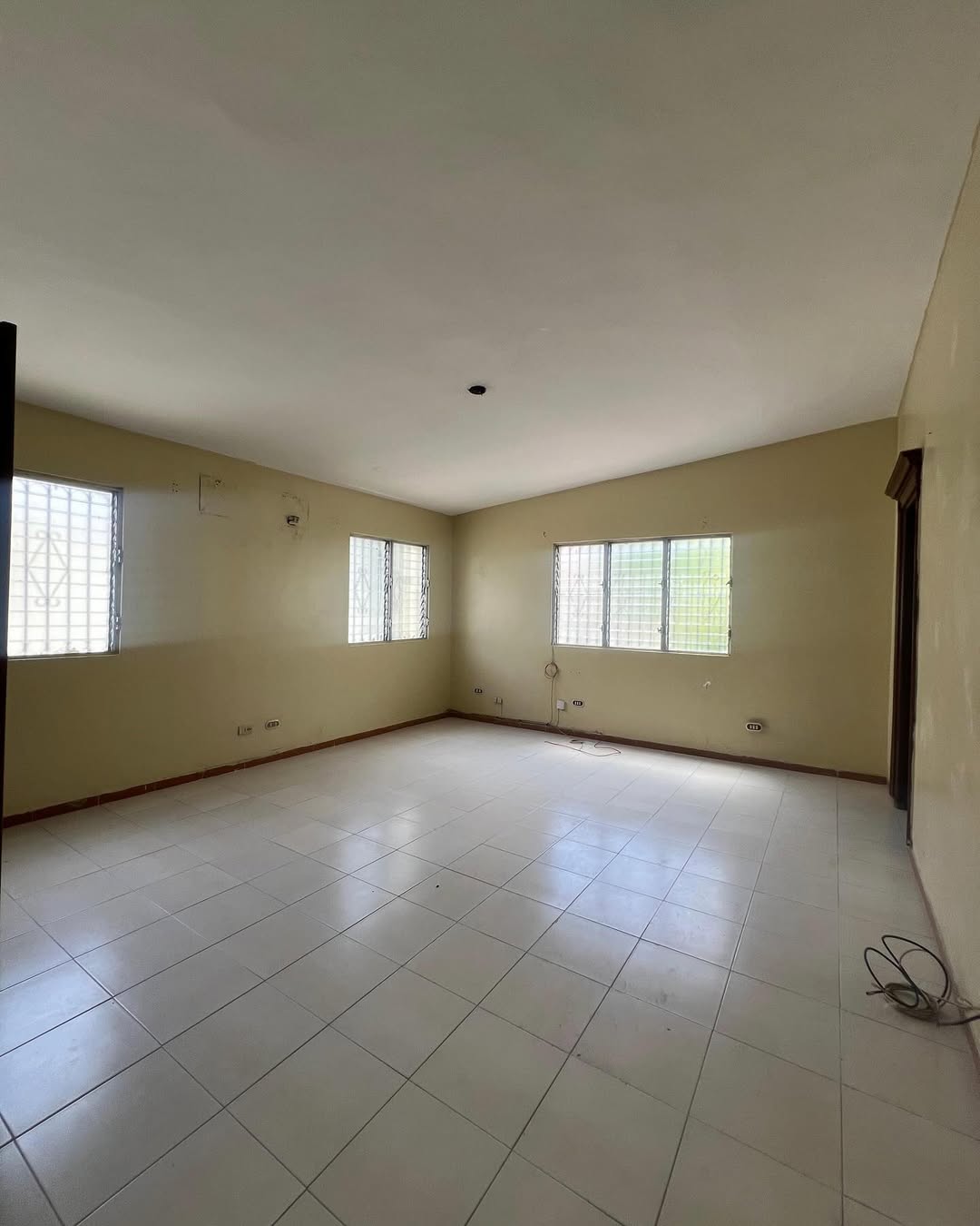 casas - Casa en venta en Las Praderas de dos niveles 280.7 4