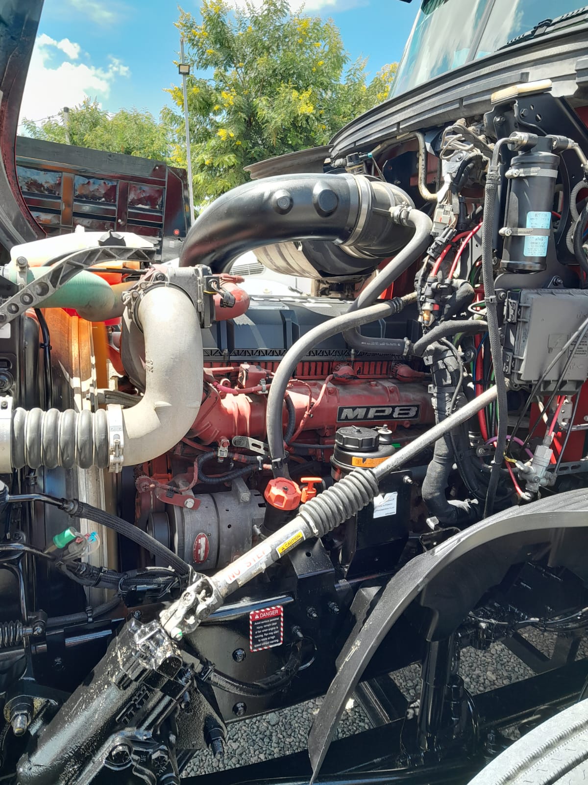 camiones y vehiculos pesados - Mack Athem 2019 5