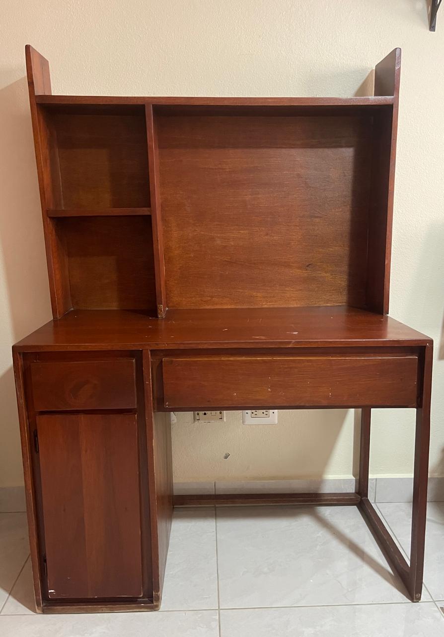 muebles y colchones - Escritorio de Caoba 0