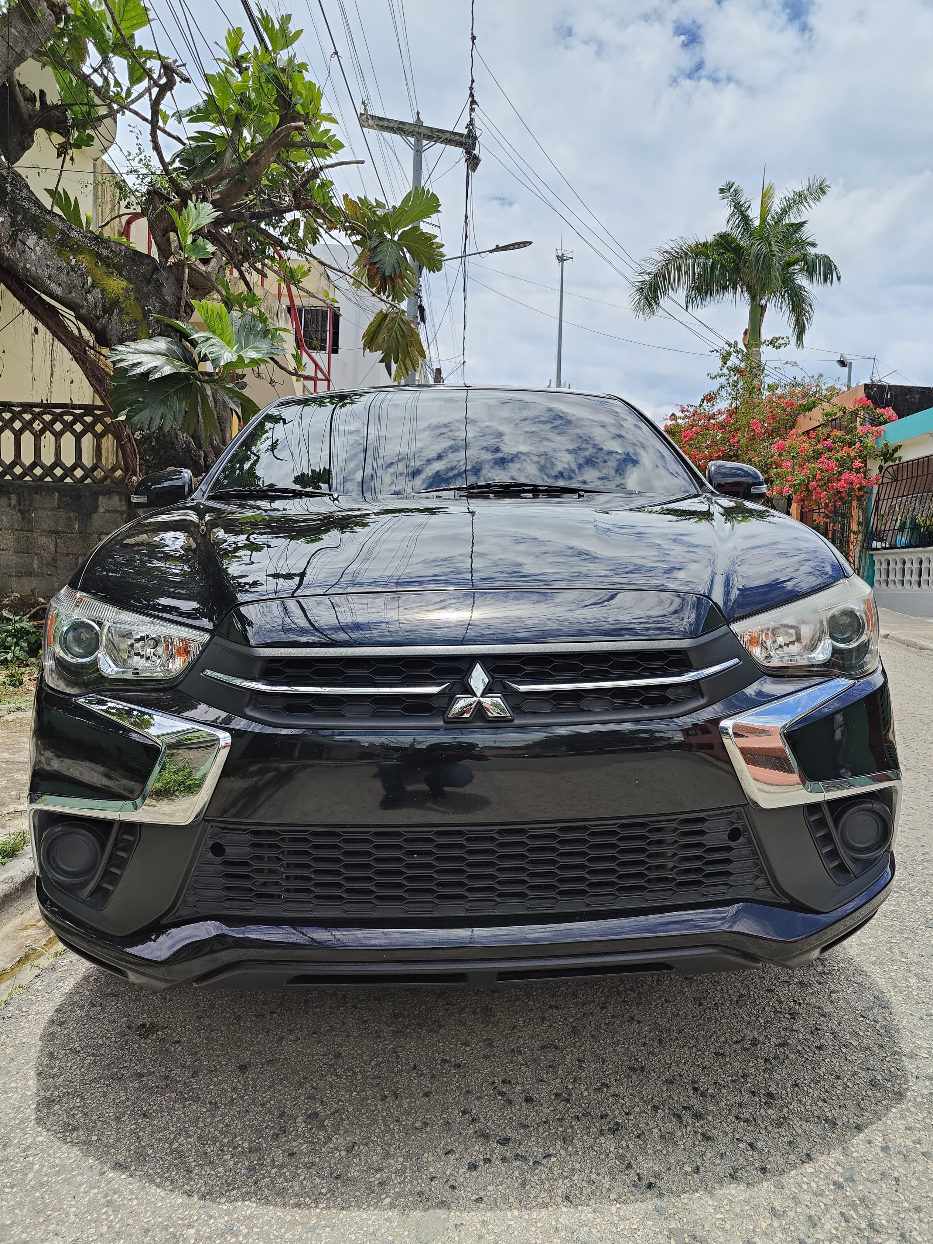jeepetas y camionetas - Mitsubishi outlander sport 4wD  0