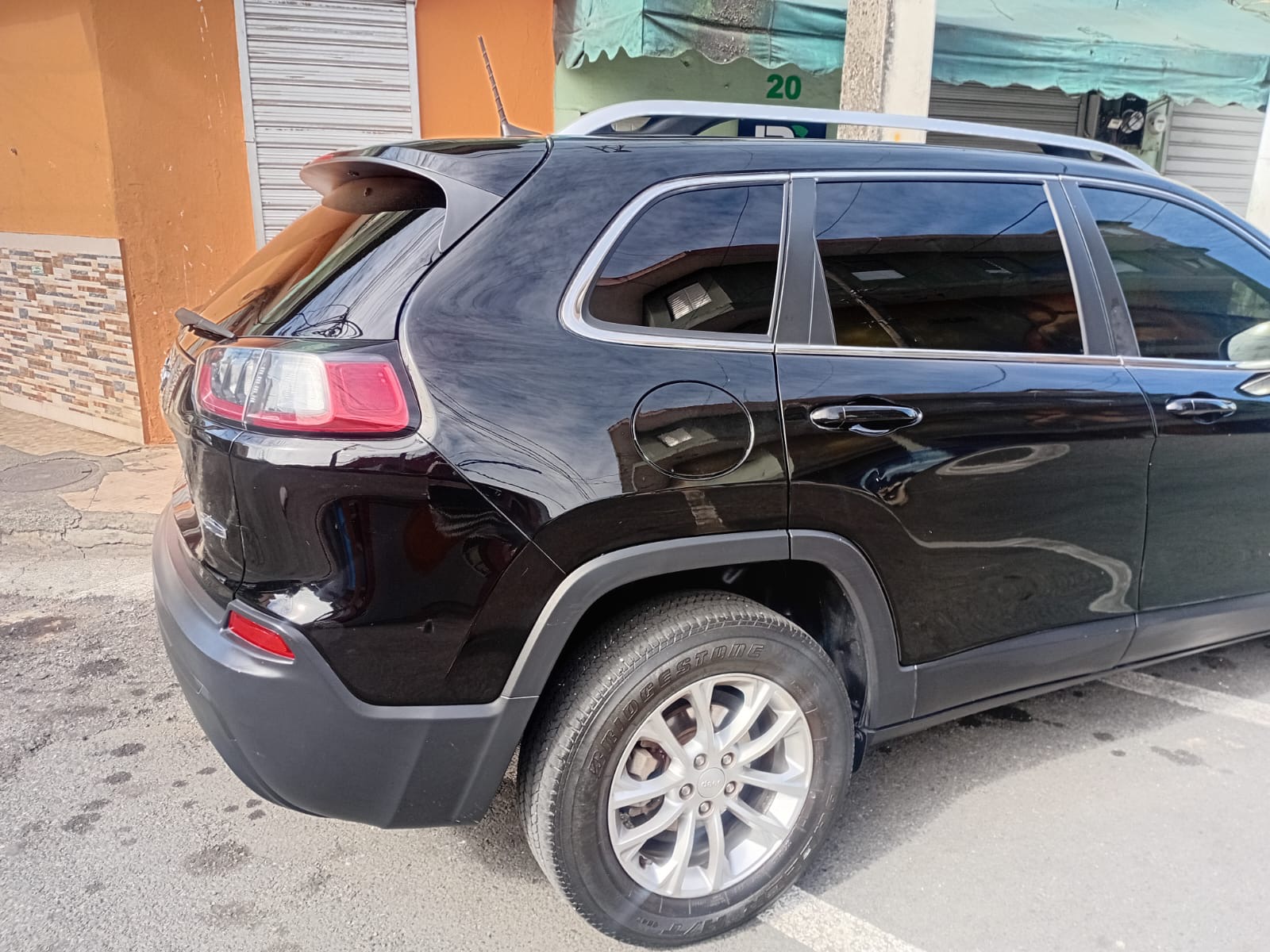 jeepetas y camionetas - Jeep Cherokee latitude - 2019 1