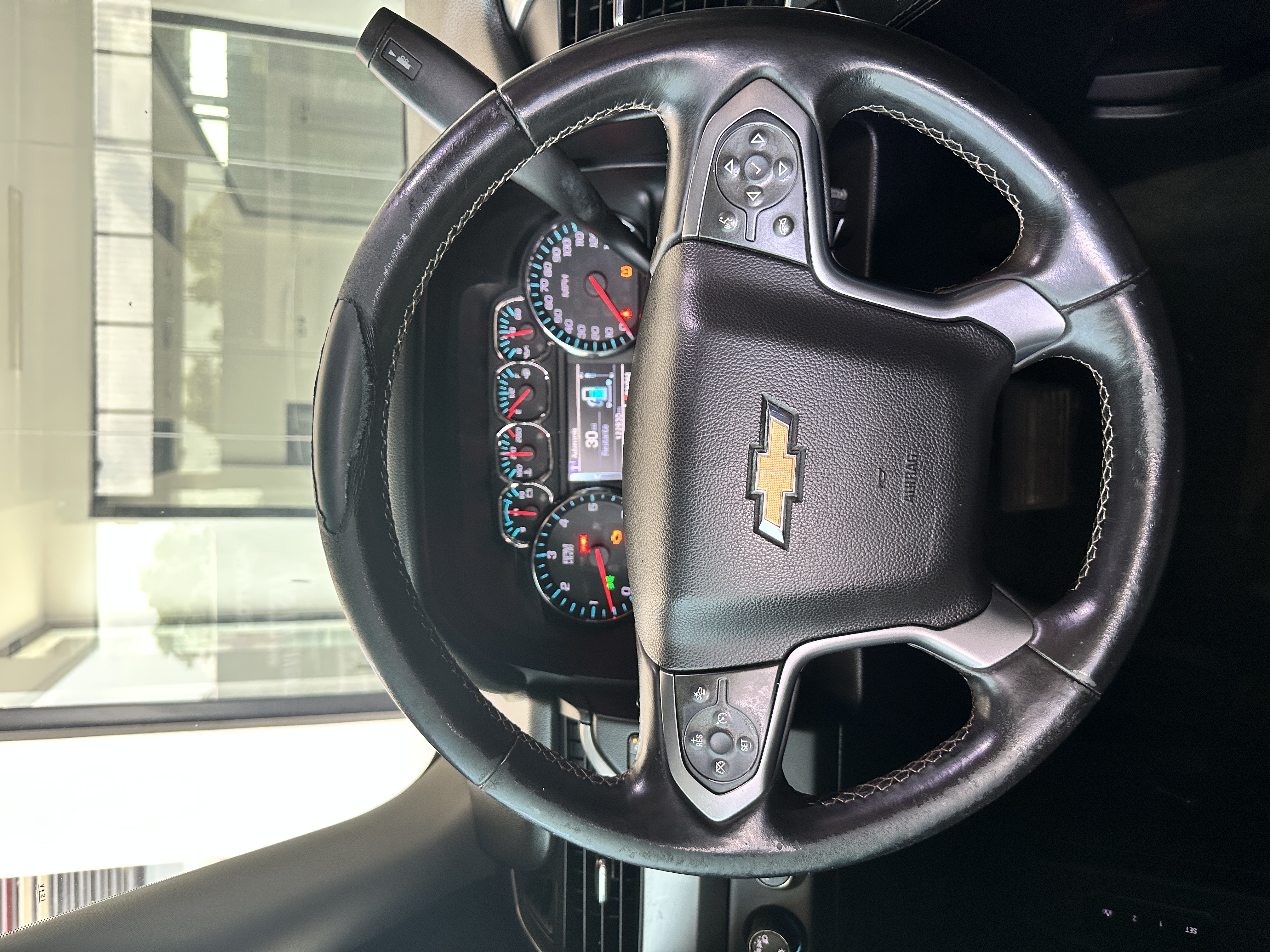 jeepetas y camionetas - Chevrolet Tahoe 2015 4