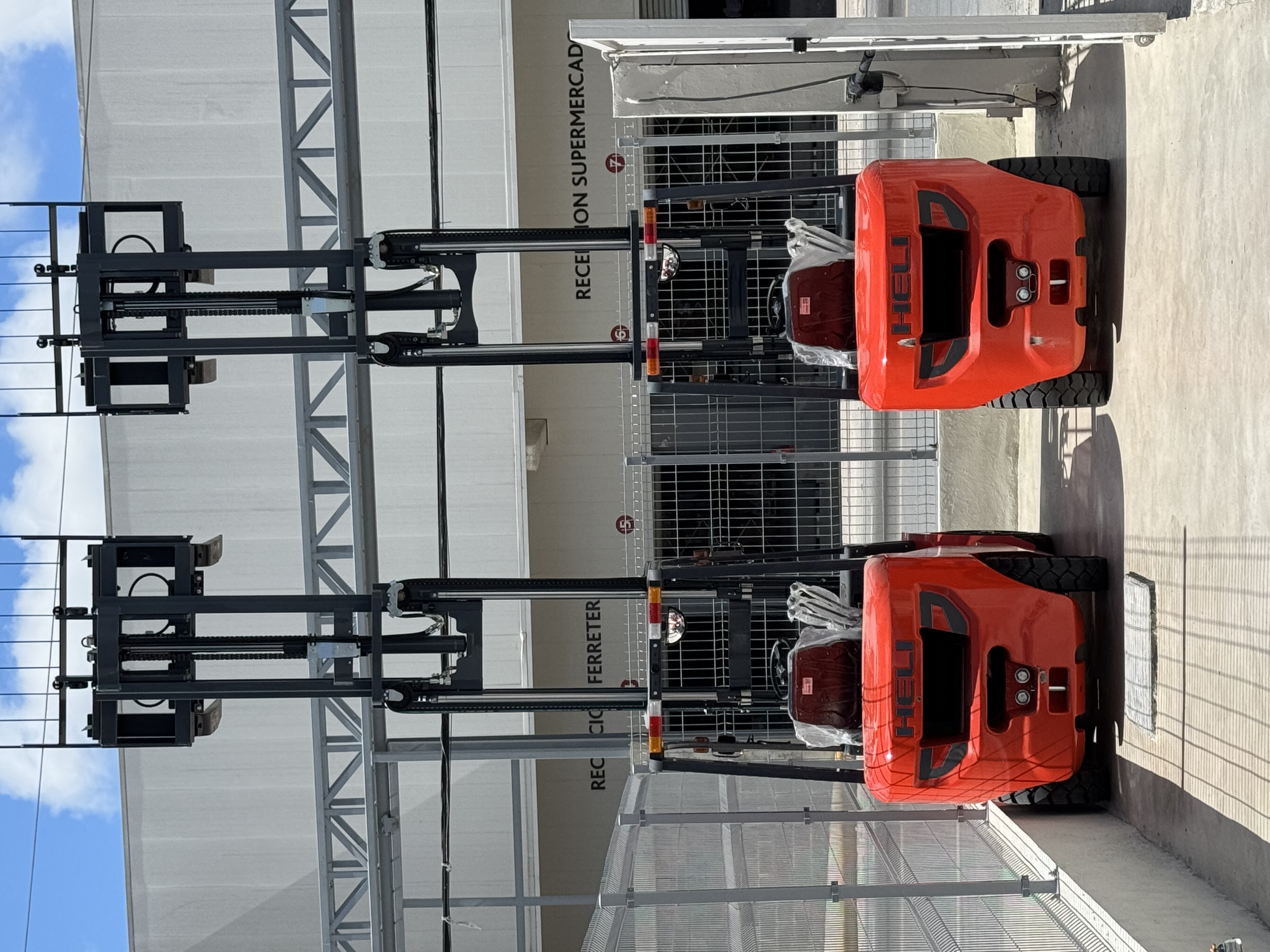 otros vehiculos - Montacarga HELI 3.5ton Diesel 0