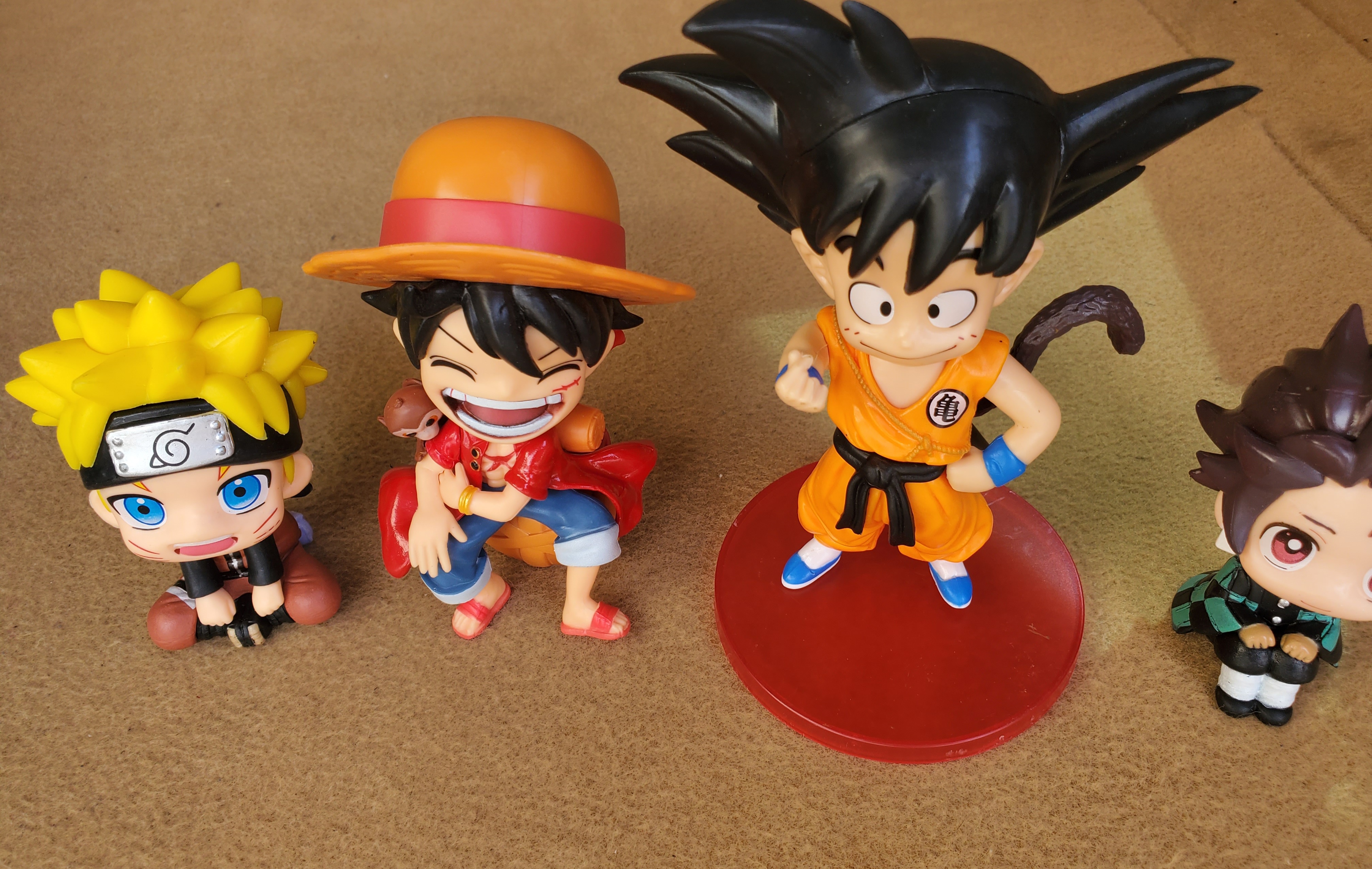 hobby y coleccion - Figura muñecos coleccionaba anime 5 cm centimetro  0