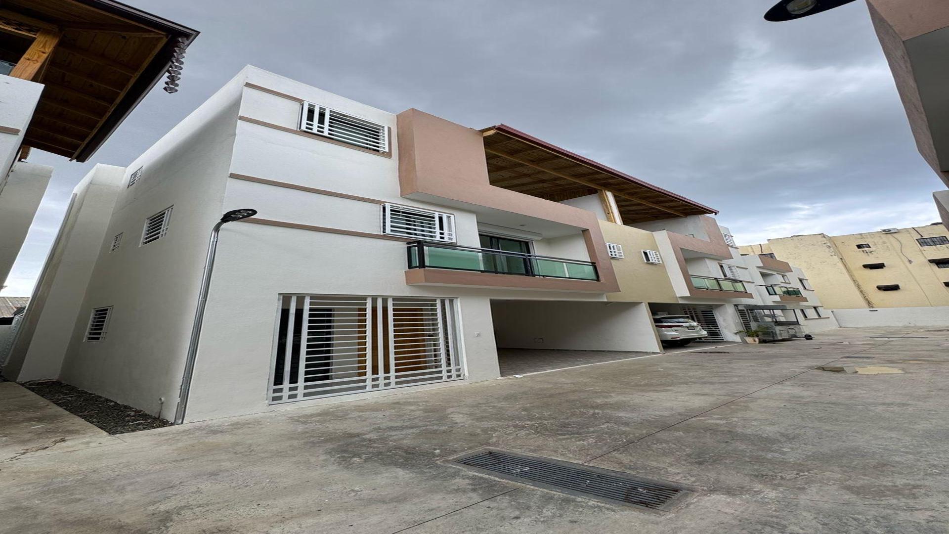 casas - ALQUILER DE CASA EN ALMA ROSA II 0