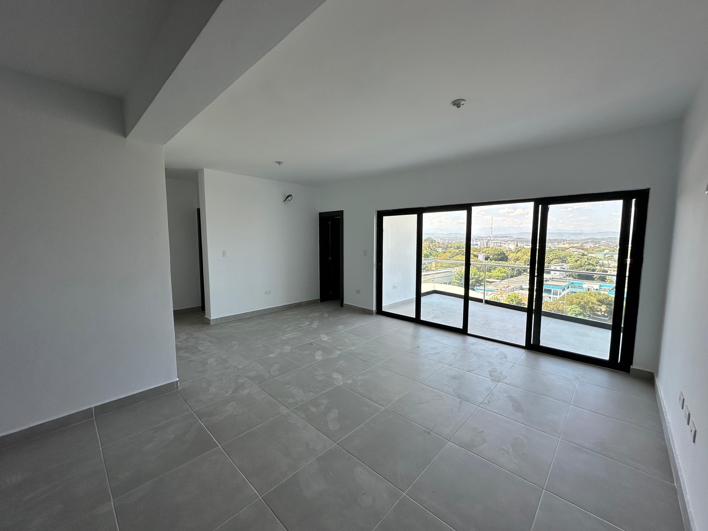 apartamentos - Apartamento en alquiler piso alto, La Salle, Santiago 2