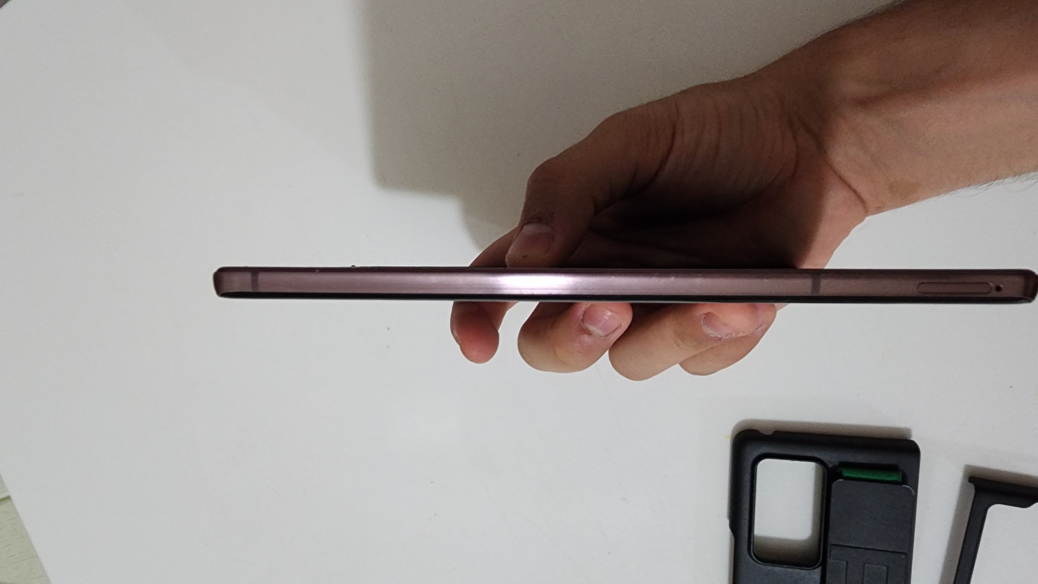celulares y tabletas - Galaxy Fold 2 en buenas condiciones , funciona todo normal.  sin cargador 5