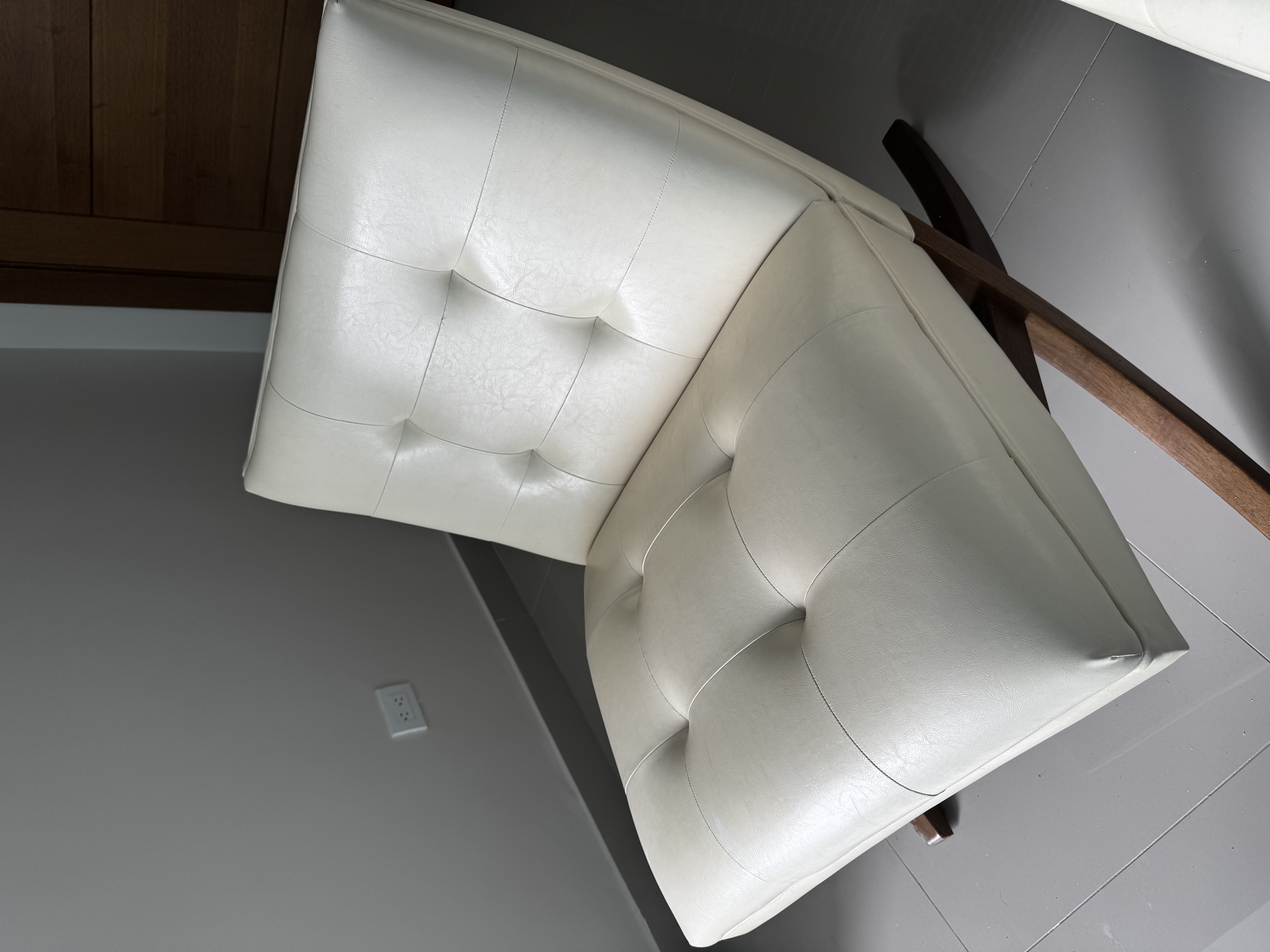 muebles y colchones - Butacas modernas y sofisticadas 0