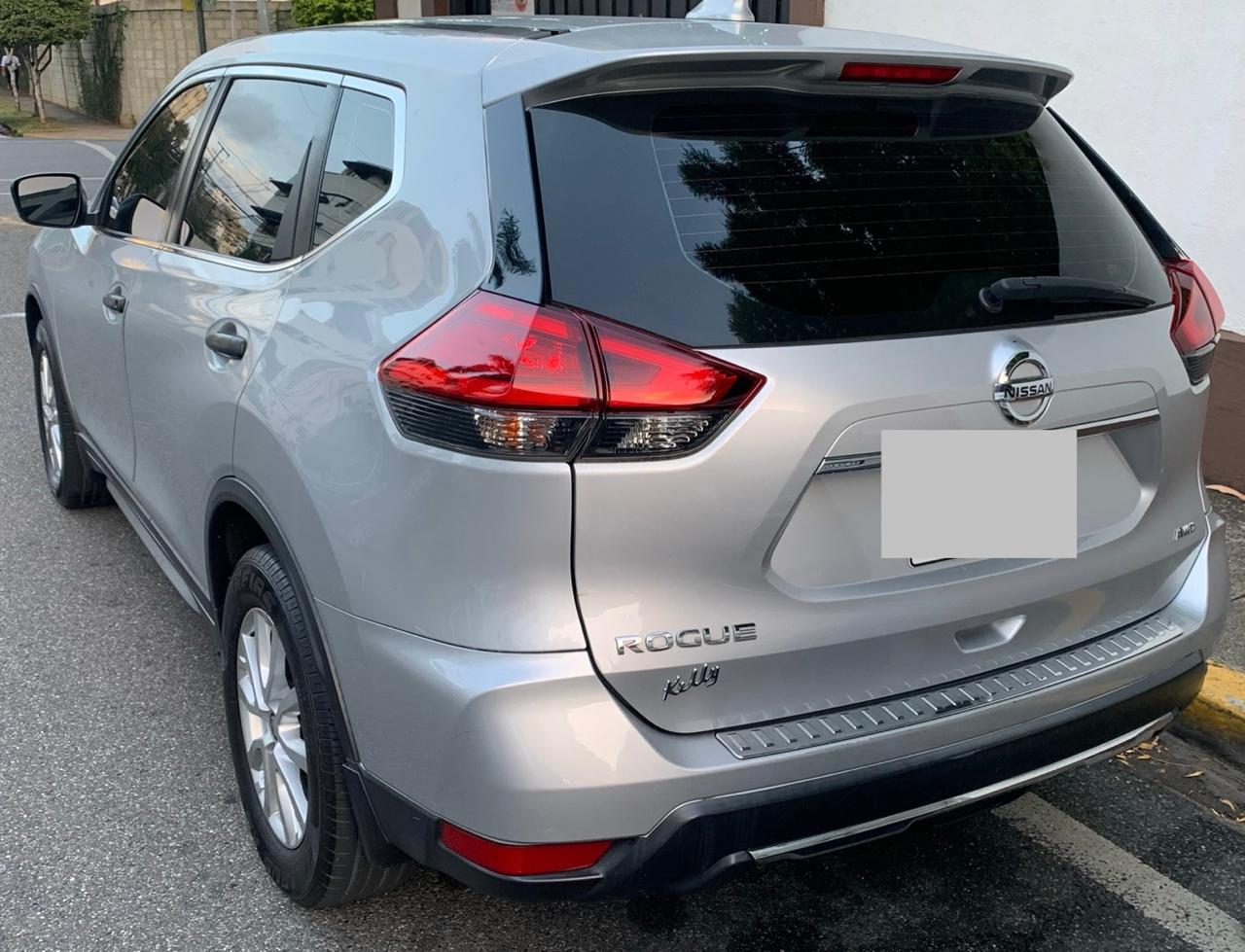 jeepetas y camionetas - Nissan Rogue 2017 S/SV AWD Clean Carfax 3
