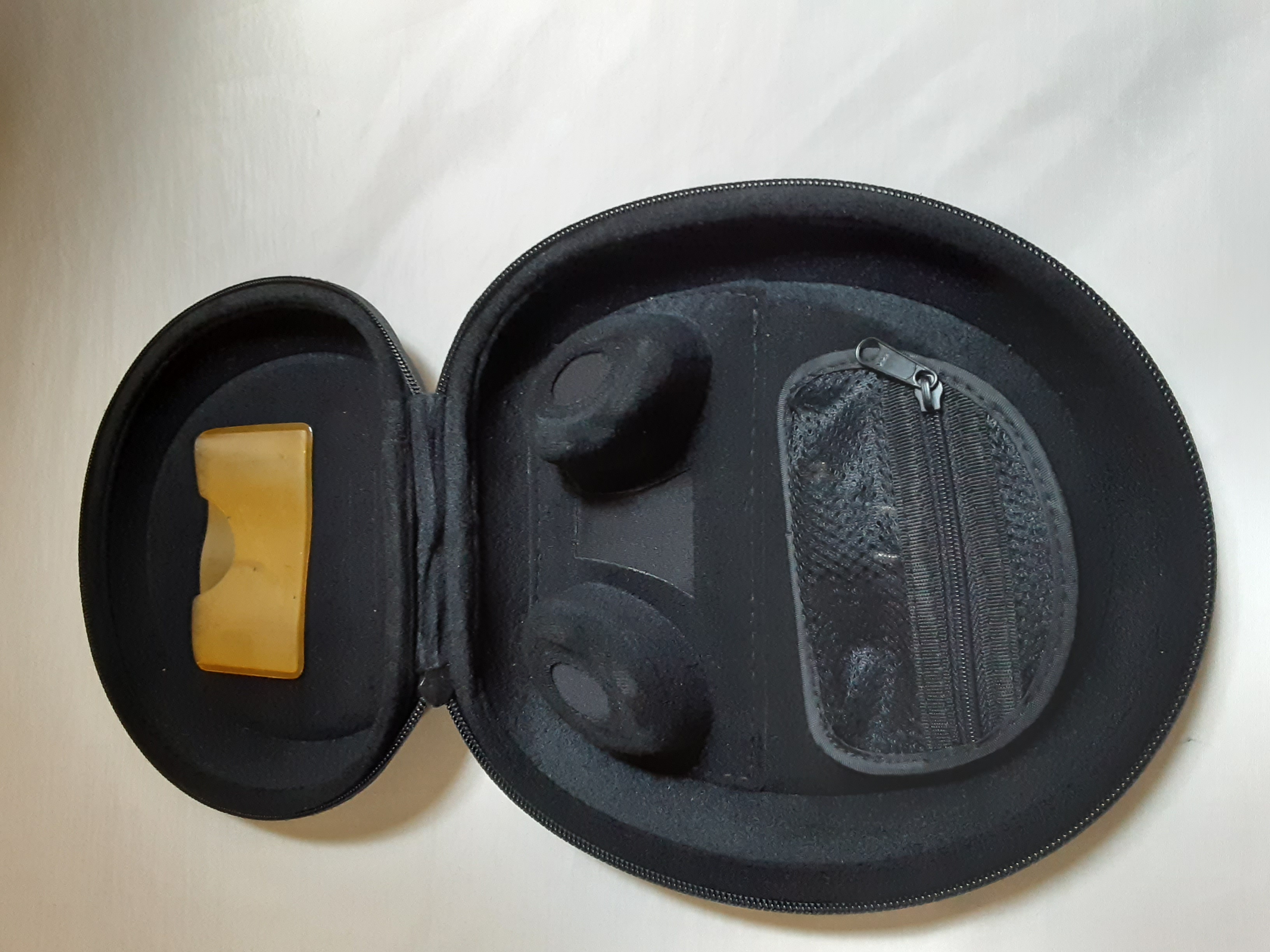 accesorios para electronica - Estuche para audífonos. 2
