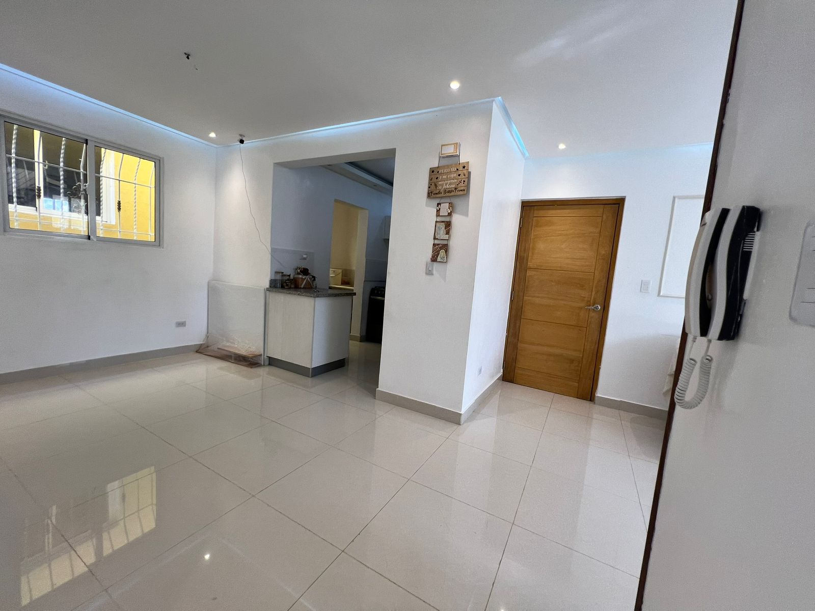 apartamentos - Se vende Penthouse Remodelado ubicado en la Autopista de San Isidro  1