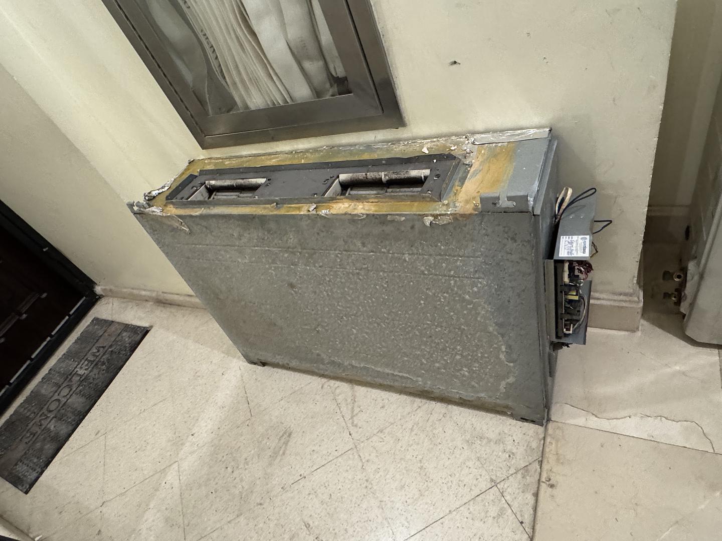 aires acondicionados y abanicos - Aire 3 toneladas Inverter para reparar 2
