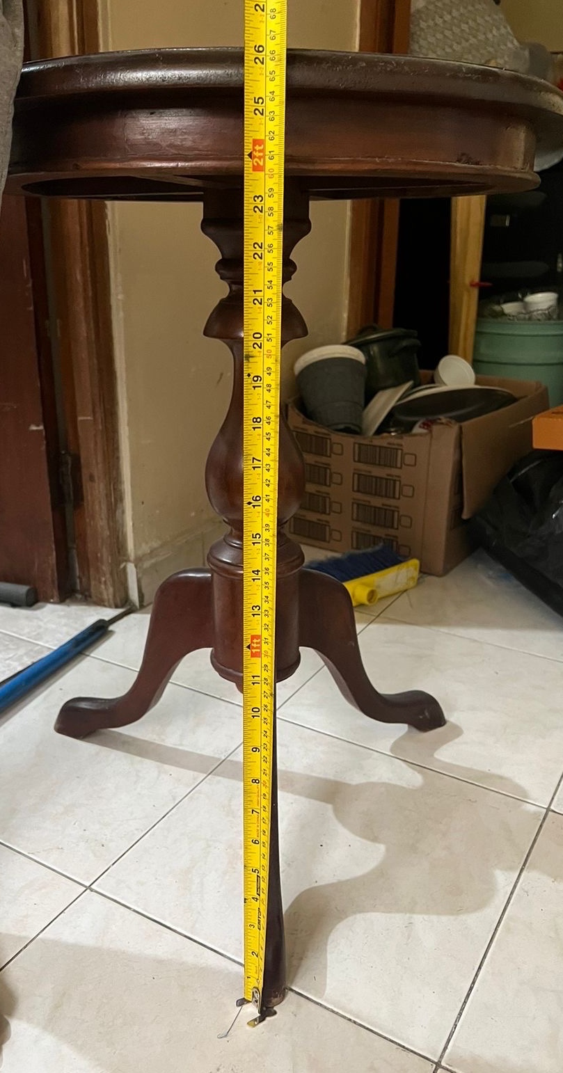 muebles y colchones - Repisa/Mesita circular pequeña en caoba  2