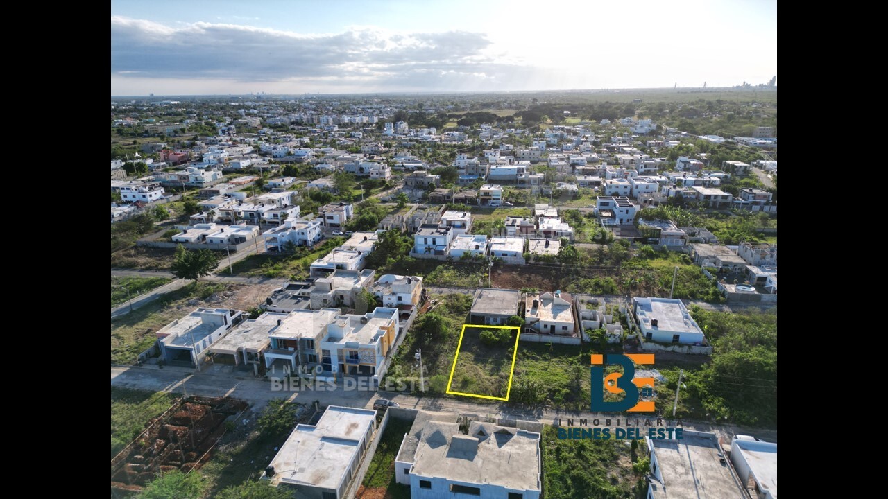 solares y terrenos - De OPORTUNIDAD- Solar con 250 Metros en Residencial Naime Etapa III 0