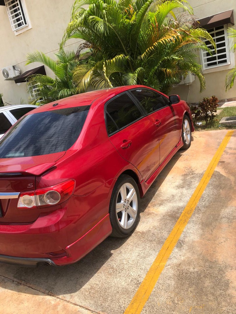 carros - Toyota Corolla tipo S año 2013 8