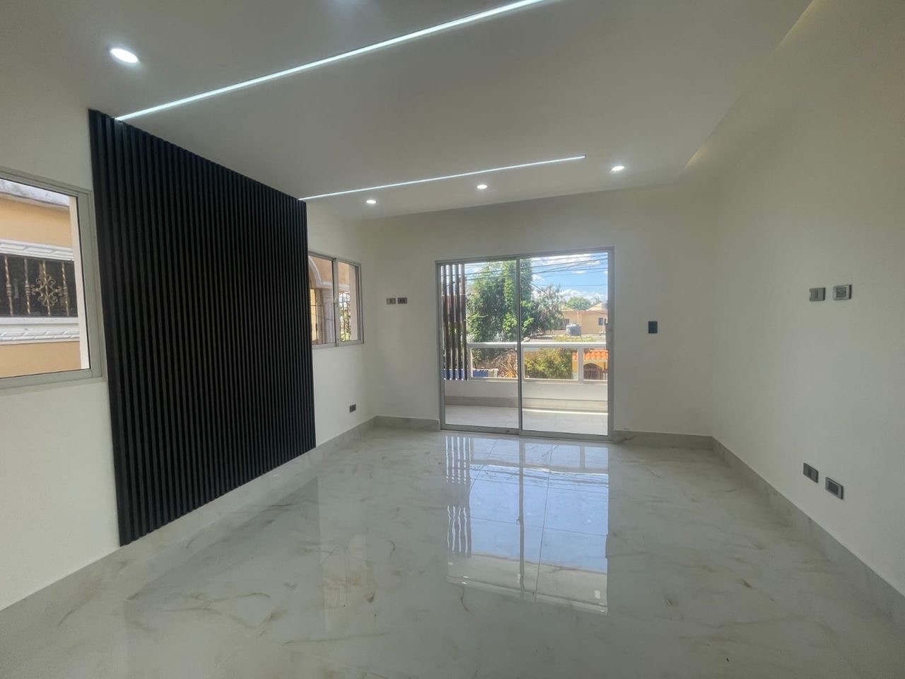 casas - venta de casa en la autopista de san isidro brisa oriental Santo Domingo este  1