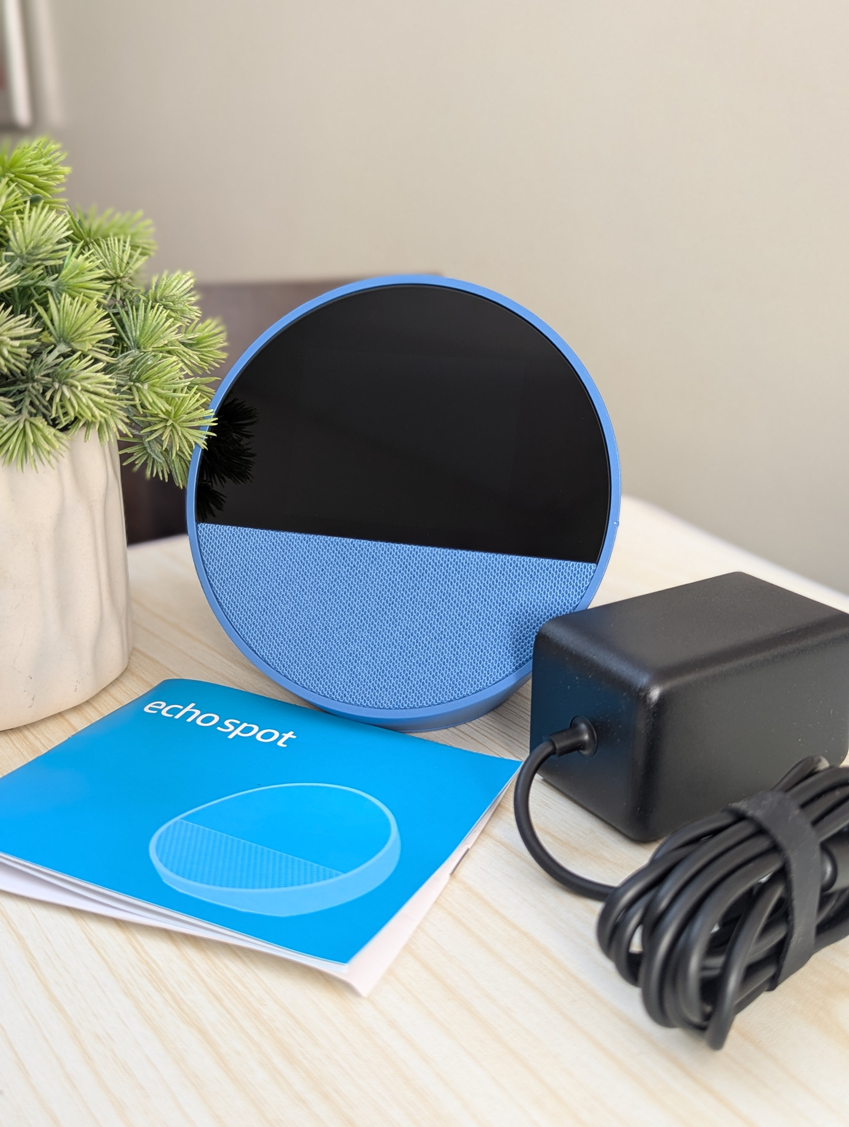 otros electronicos - 🌙✨ ¡Despierta con estilo e inteligencia! 🔊🕒 Alexa Echo Spot de última Gen. 2