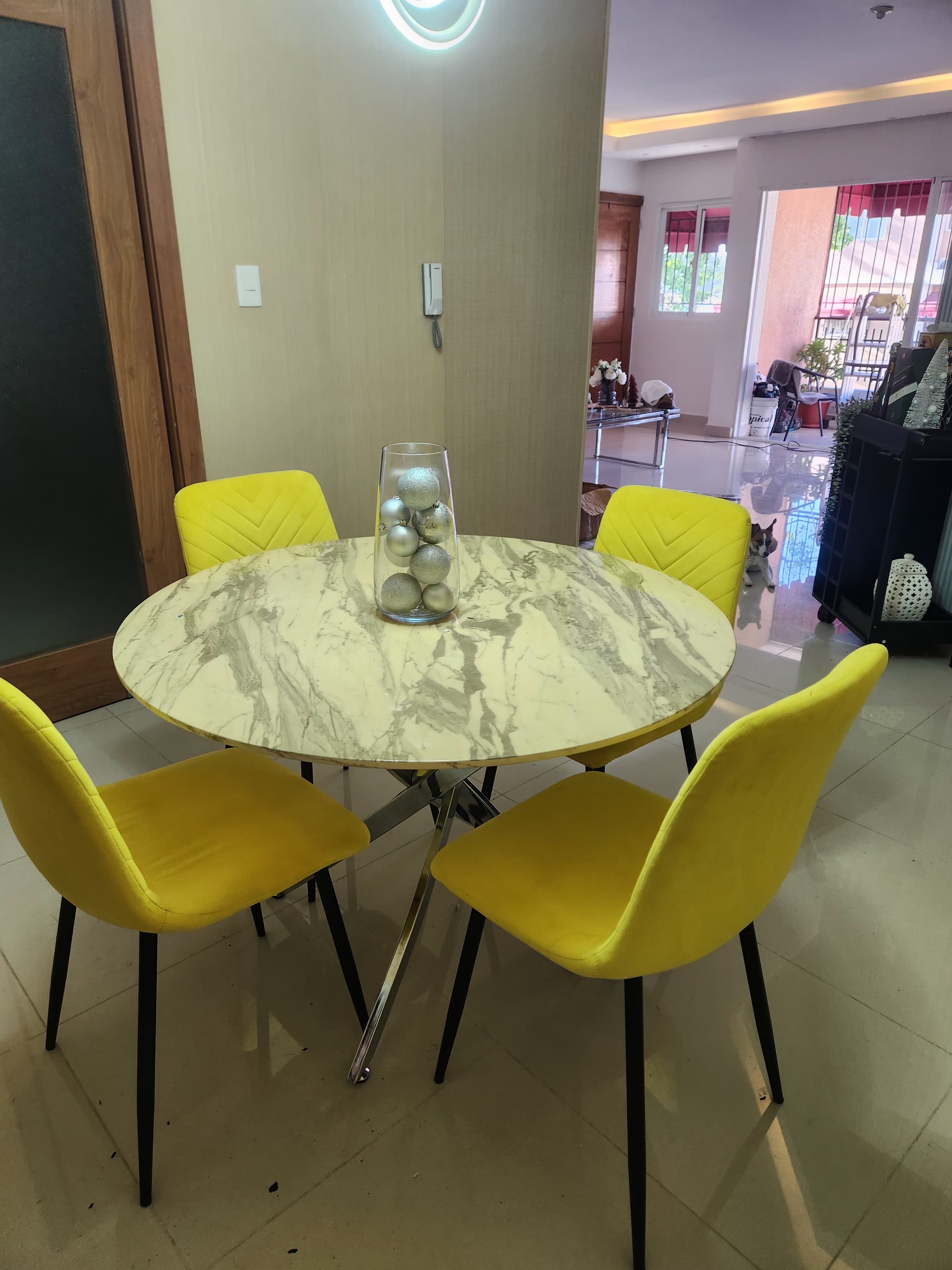 muebles y colchones - Vendo comedor de Ilumel como nuevo  2