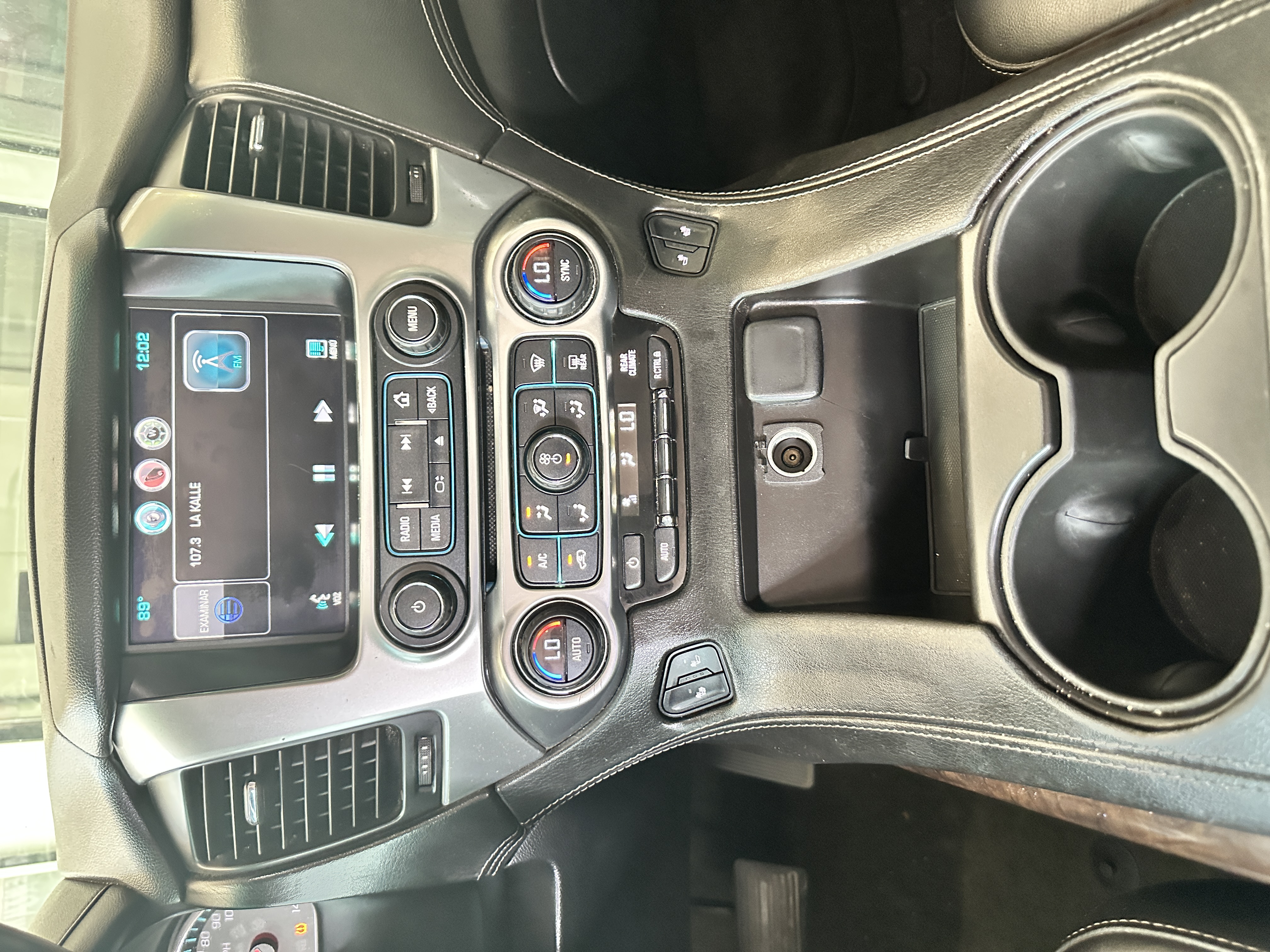 jeepetas y camionetas - Chevrolet Tahoe 2015 5
