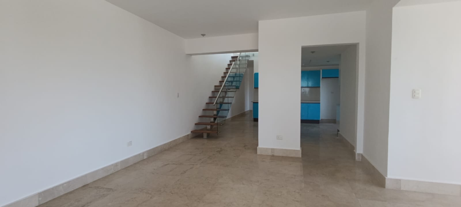 penthouses - Los Cacicazgos Penthouse de Oportunidad excelente zona 3