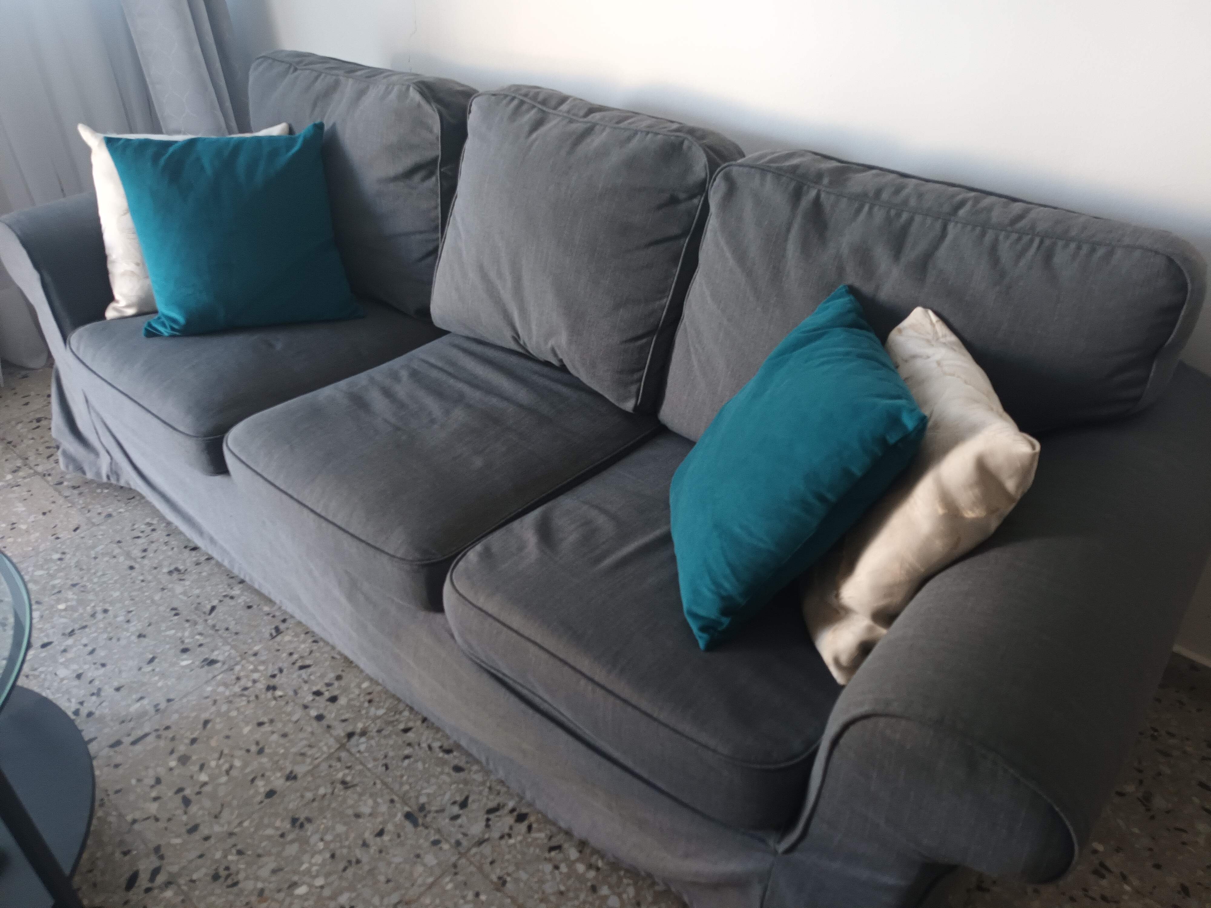 muebles y colchones - Mueble EKTORP  3Plazas y Mesa de Centro  IKEA 4