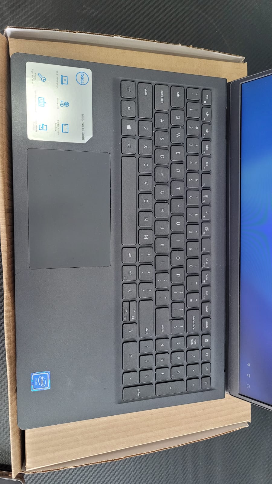 computadoras y laptops - Laptop Dell inspiron intel celeron 11th Gen 8GB 15 1