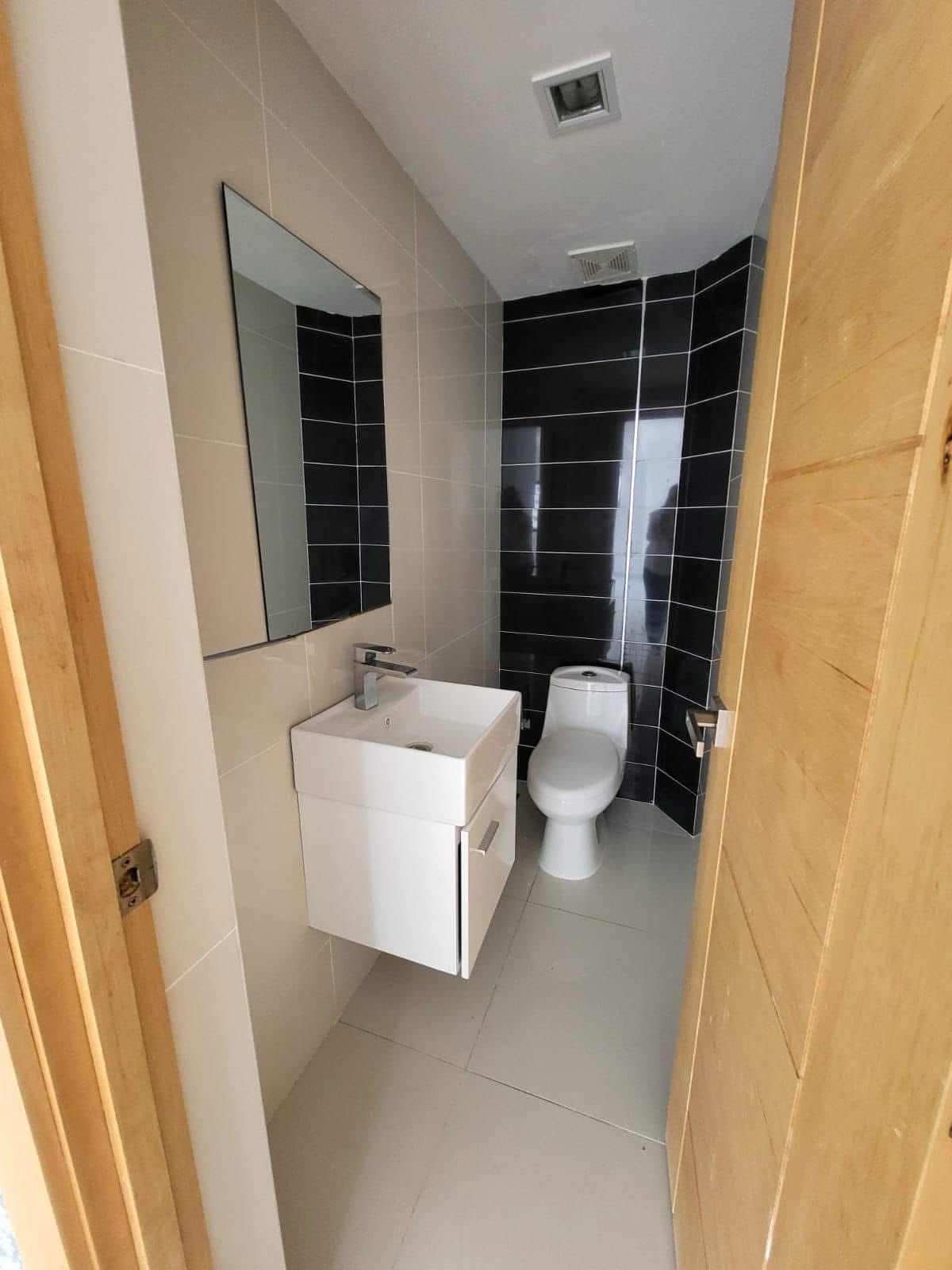 casas - SE VENDE APARTAMENTO EN BELLA VISTA. 4