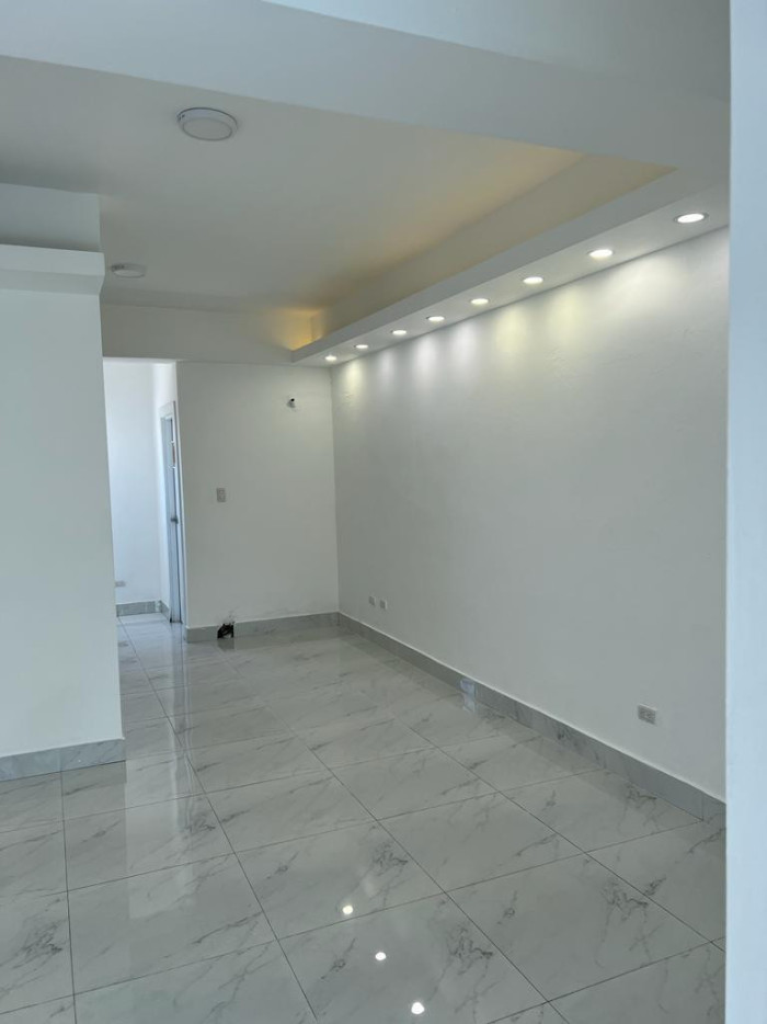oficinas y locales comerciales - Local Comercial en Renta – Los Prados, Santo Domin 1