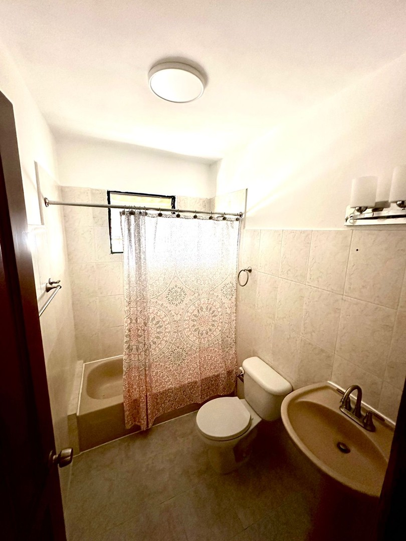 apartamentos - 📍 Los Restauradores 

Apartamento clásico .140 mts .
3HAB
Nivel 4
USD$143,000 8