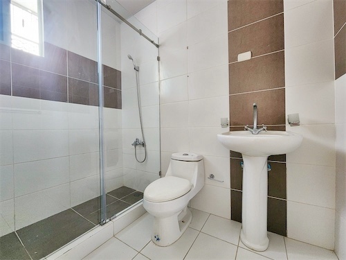 apartamentos - Espacioso apartamento de renta en Los Cerros de Gurabo  6