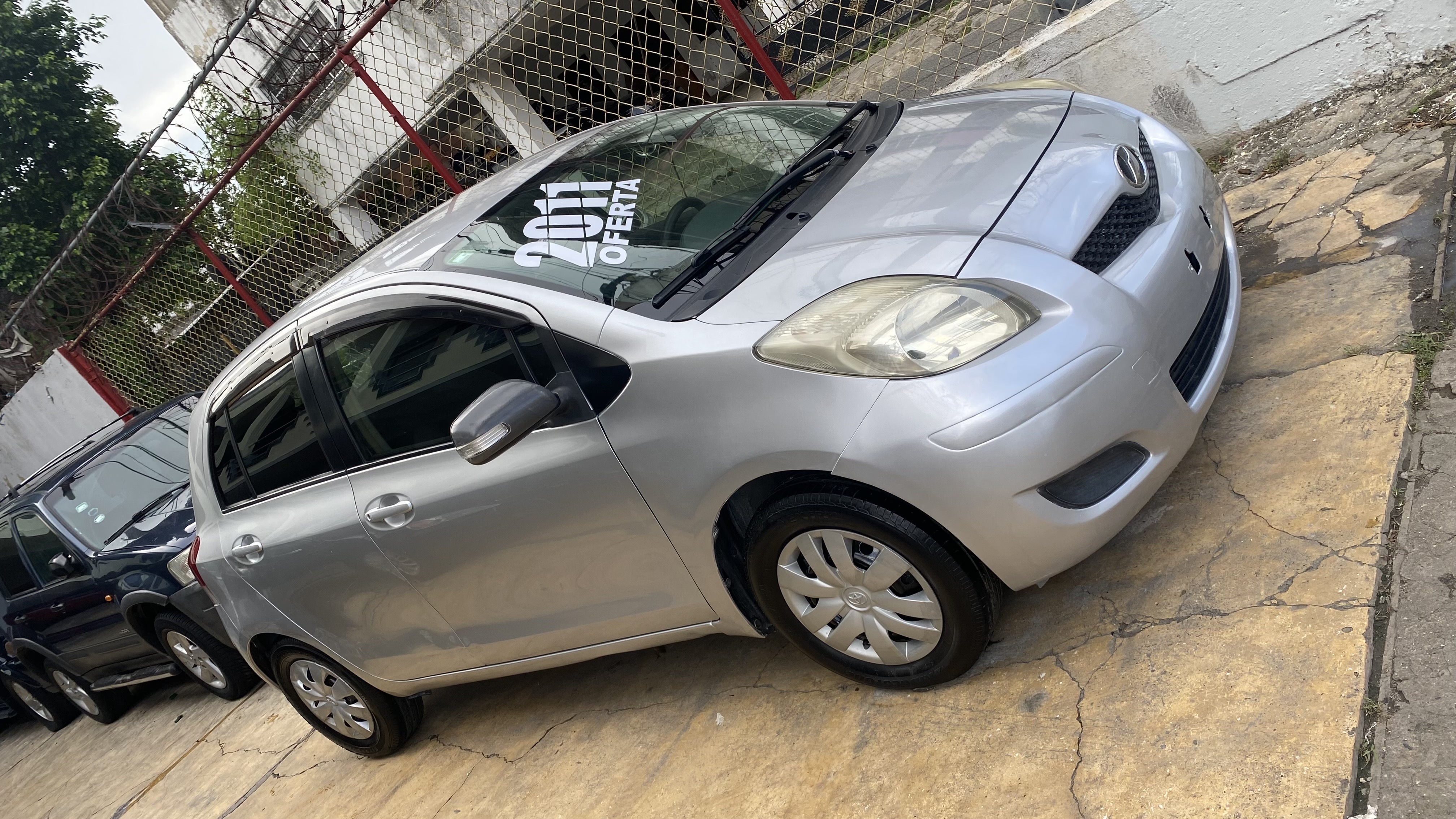carros - Toyota vitz  1
