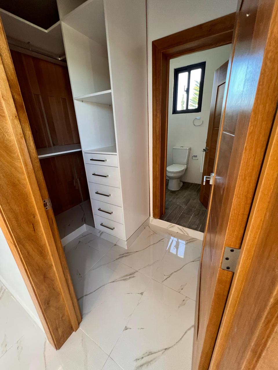 casas - CASA EN VENTA EN VILLA MARIA, SANTIAGO. 3