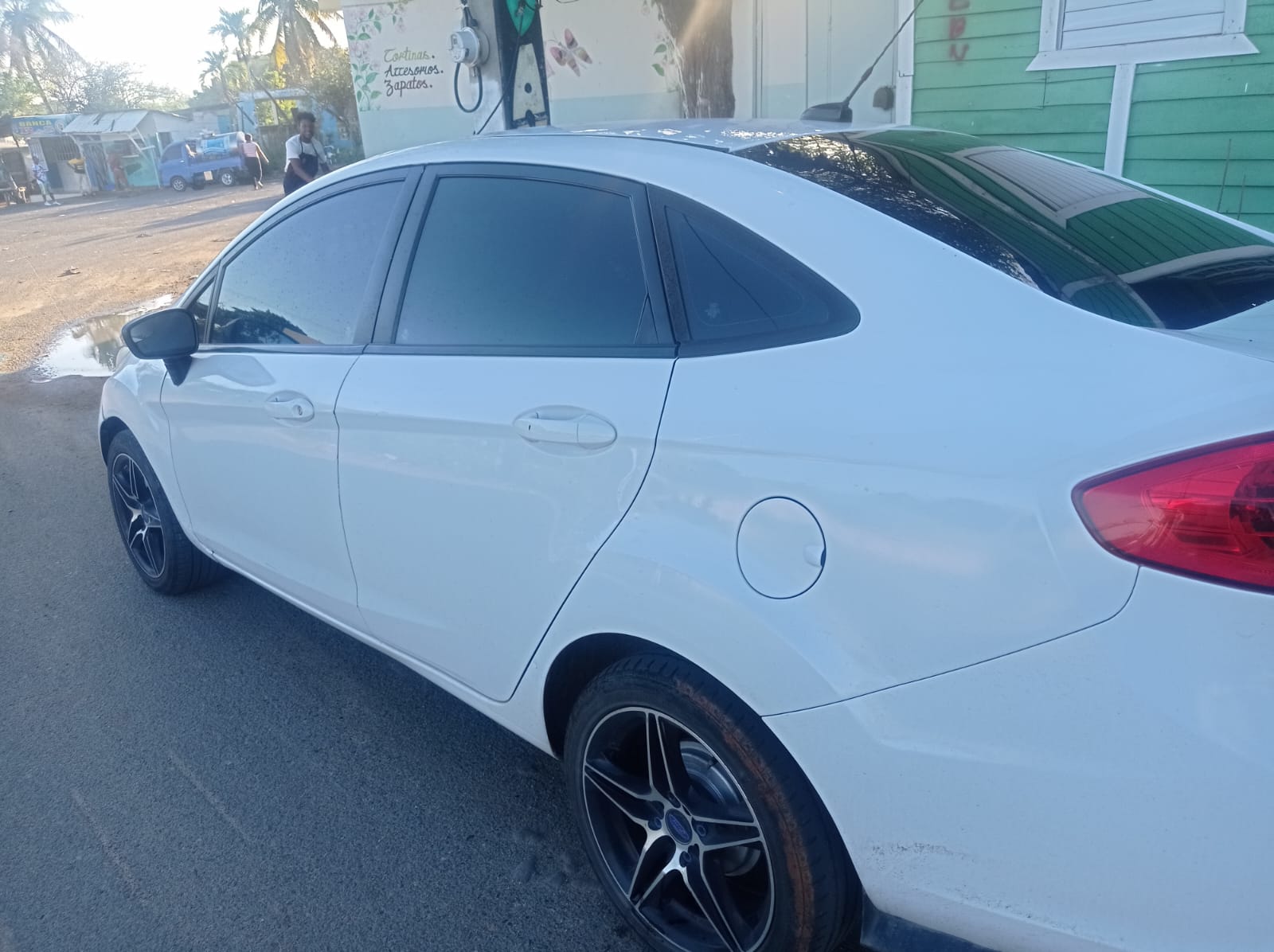 carros - Ford fiesta 2013 usado negociable  0
