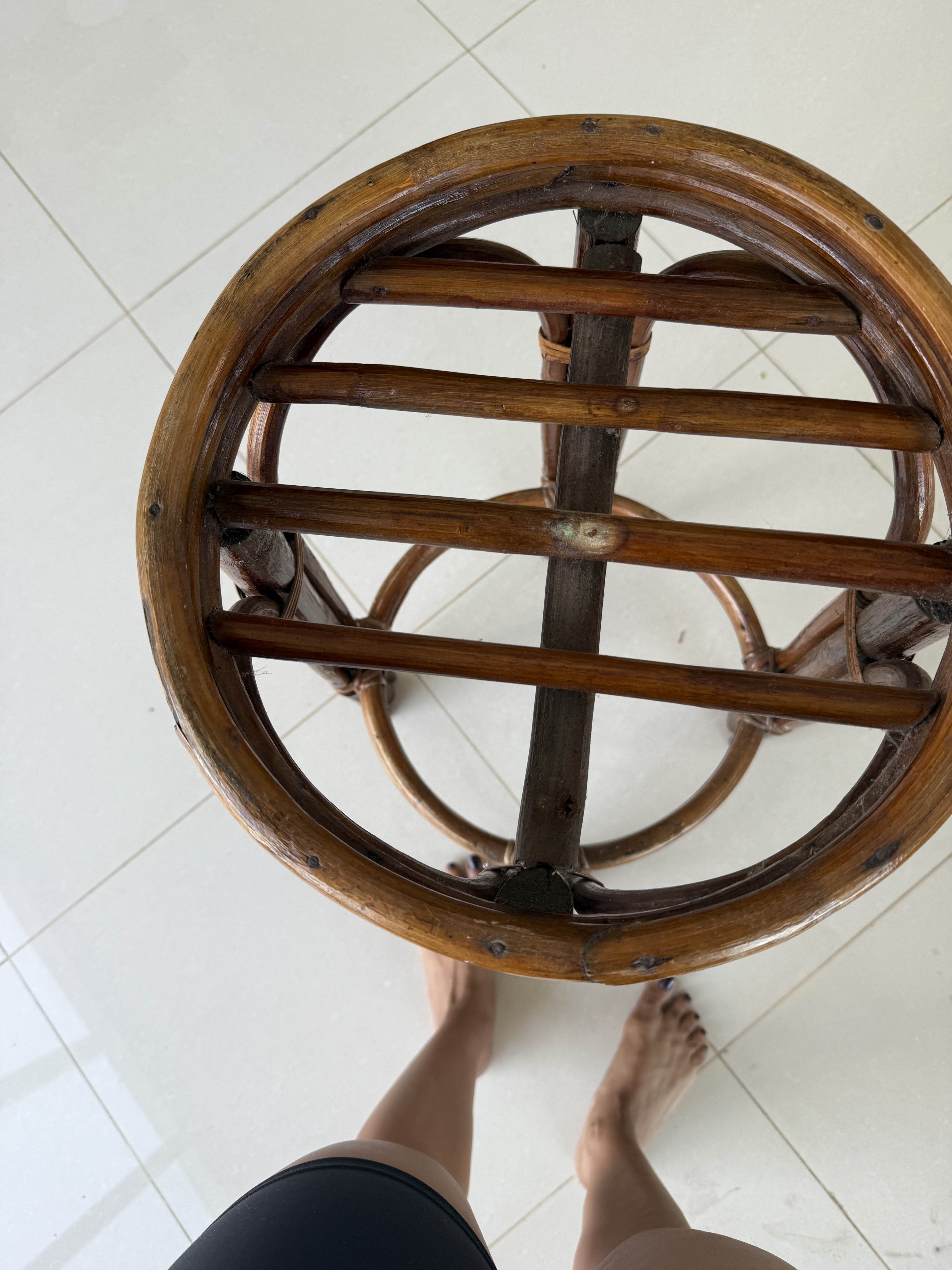 decoración y accesorios - Taburete Vintage de Ratán - A la Venta 3