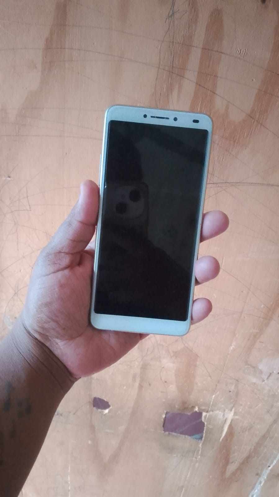celulares y tabletas - celular alcatel 2000